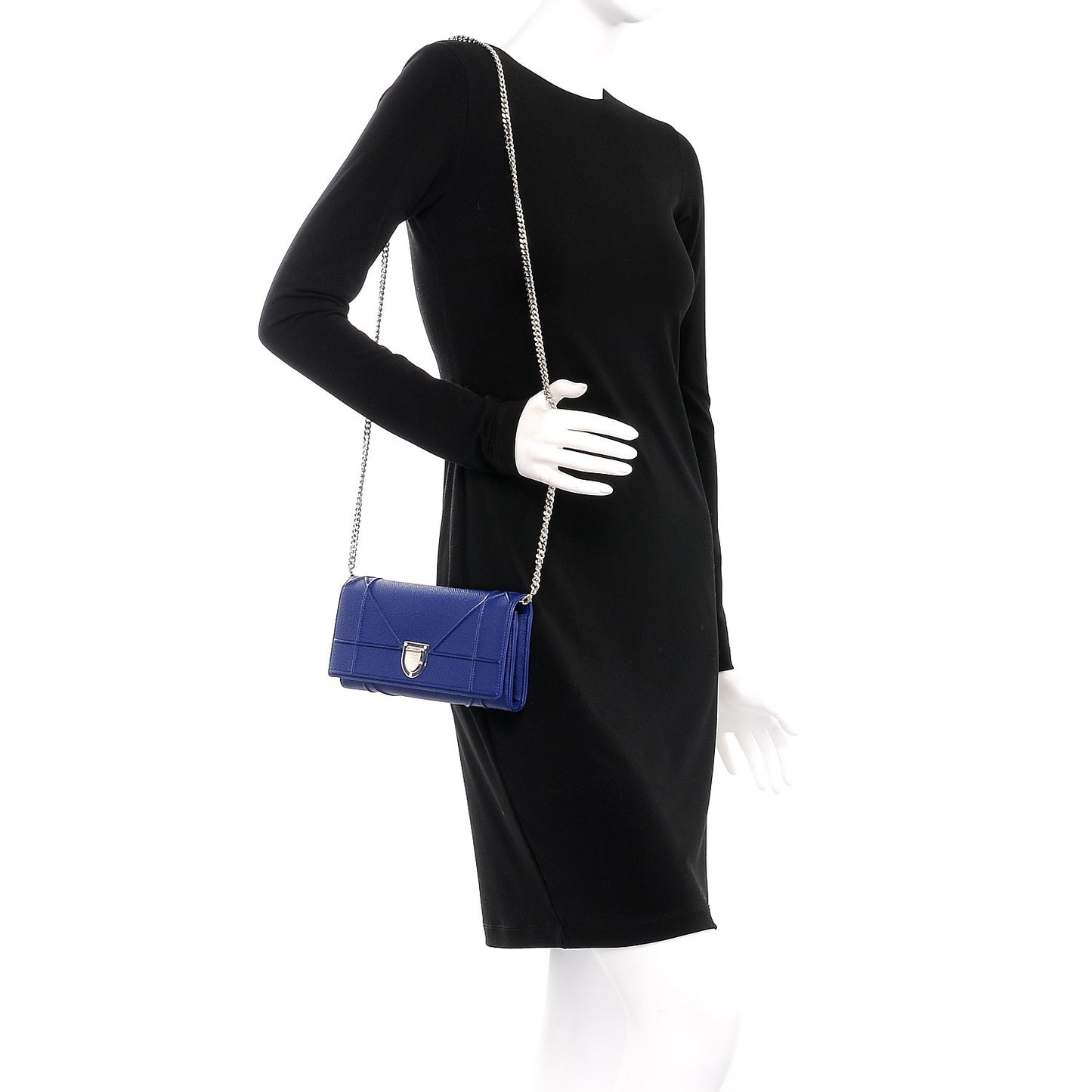 Grained Calfskin Diorama Croisiere Chain Wallet Blue