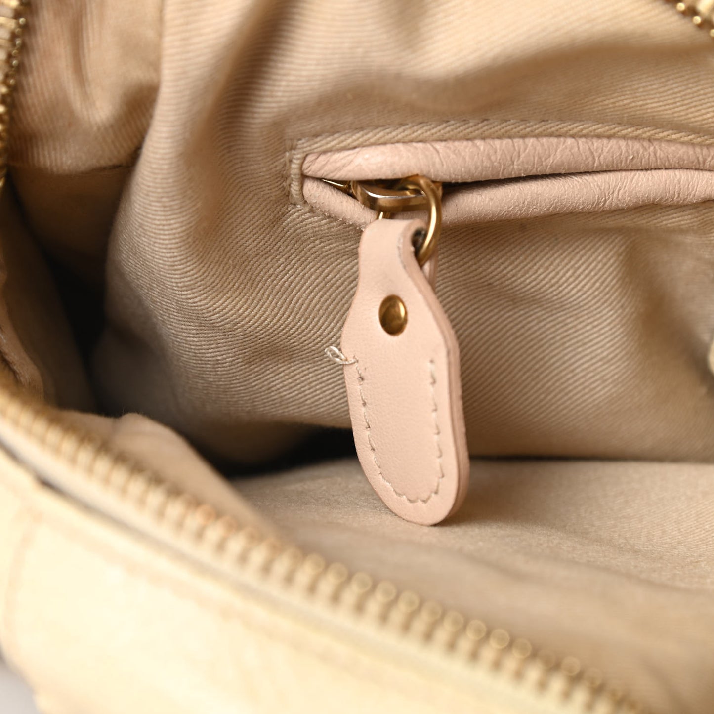 Calfskin Medium Paraty Lily