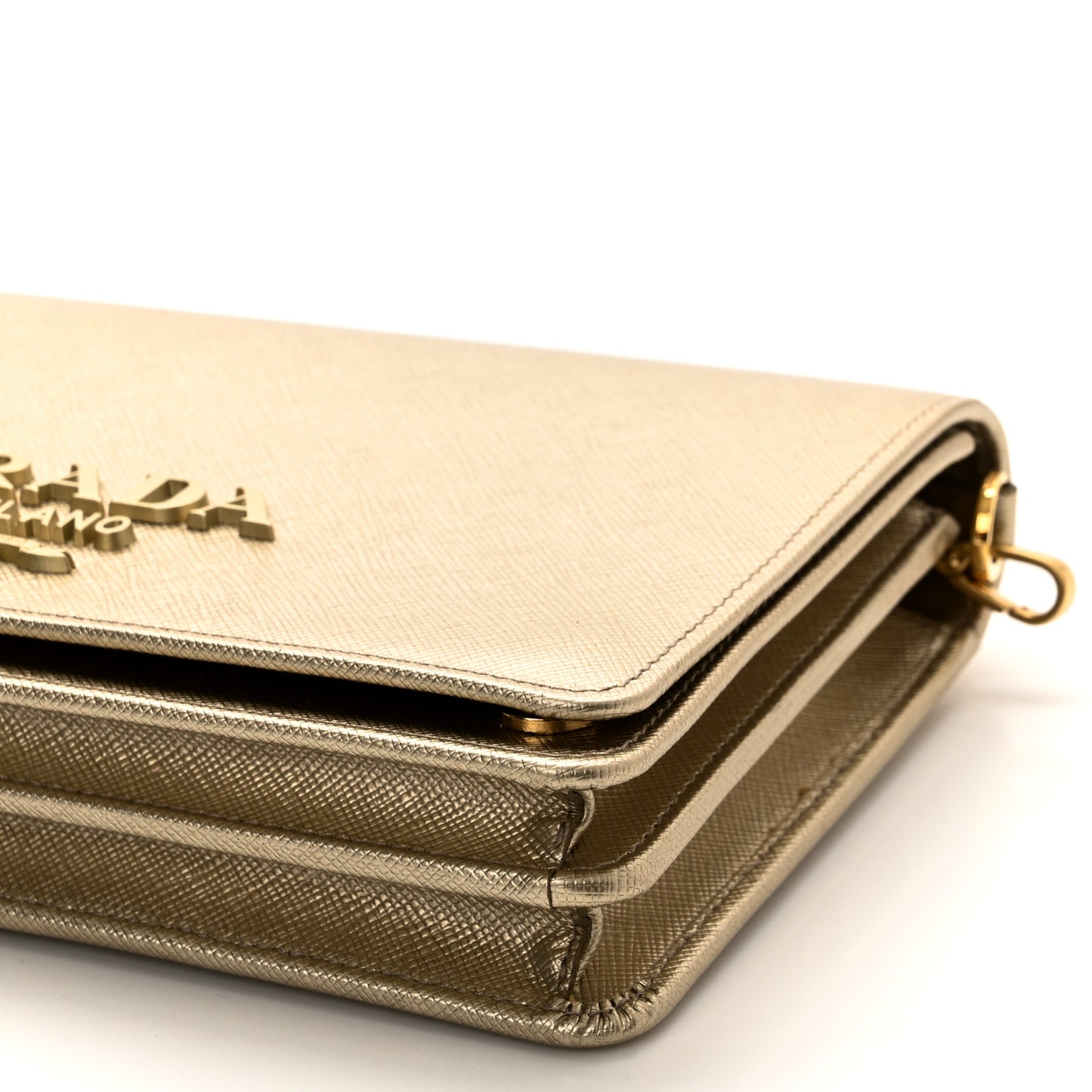 Metallic Saffiano Lux Chain Wallet Pirite