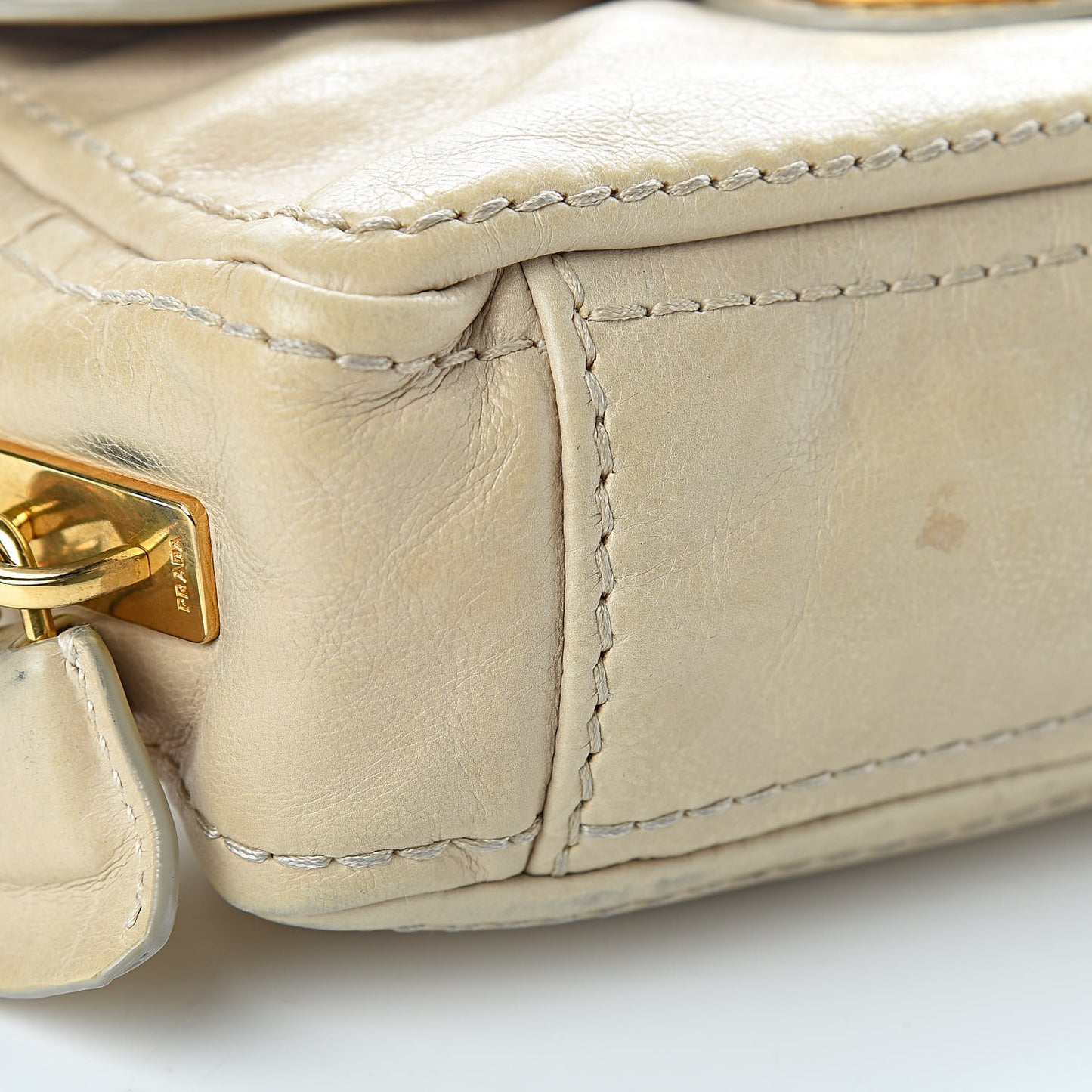 Glace Calf Pushlock Chain Shoulder Bag Ginestra