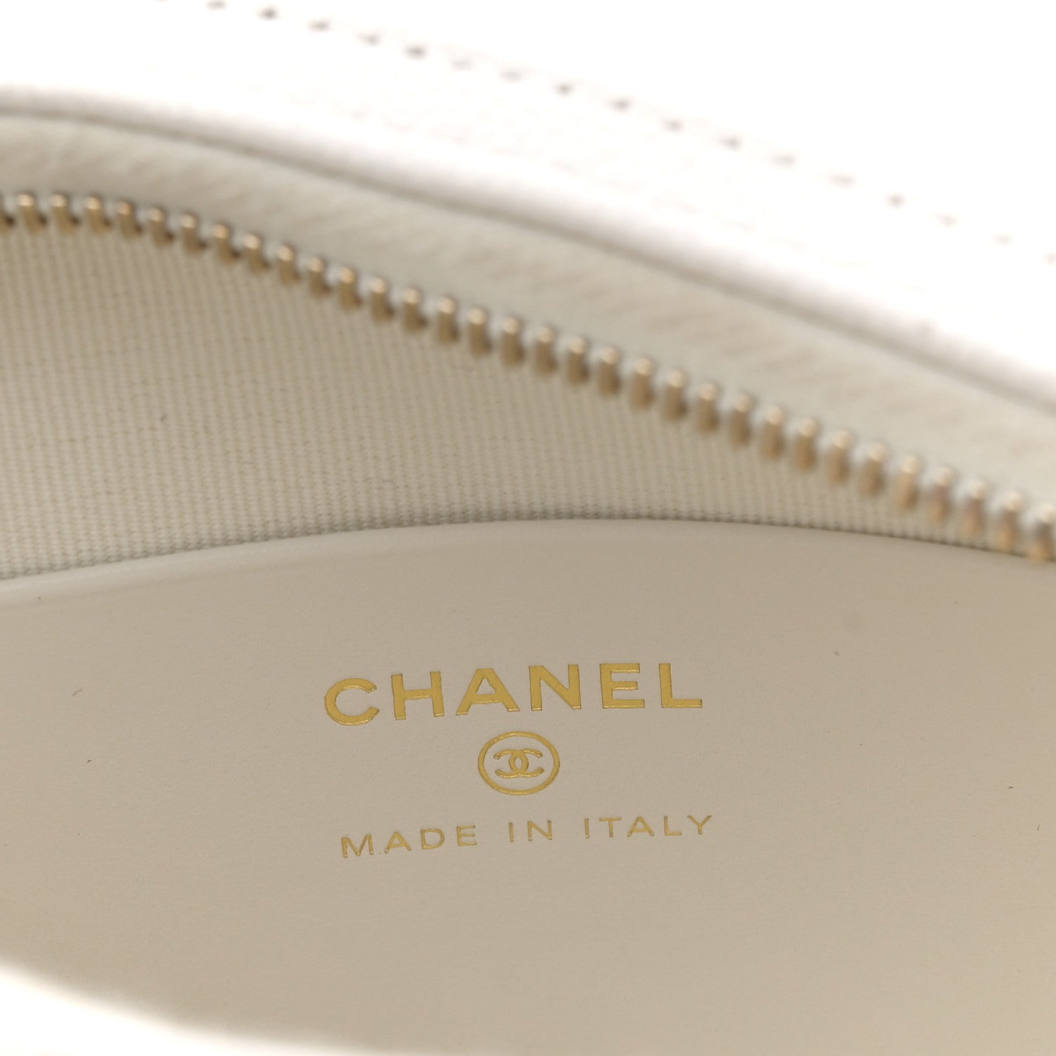 Chanel Caviar Quilted Barrel Clutch With Chain White 5 of 10