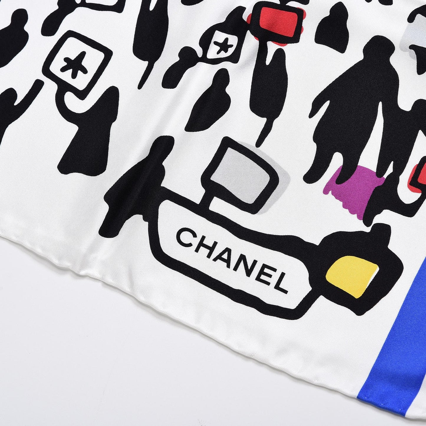 Silk CC Demonstrate Scarf White Black
