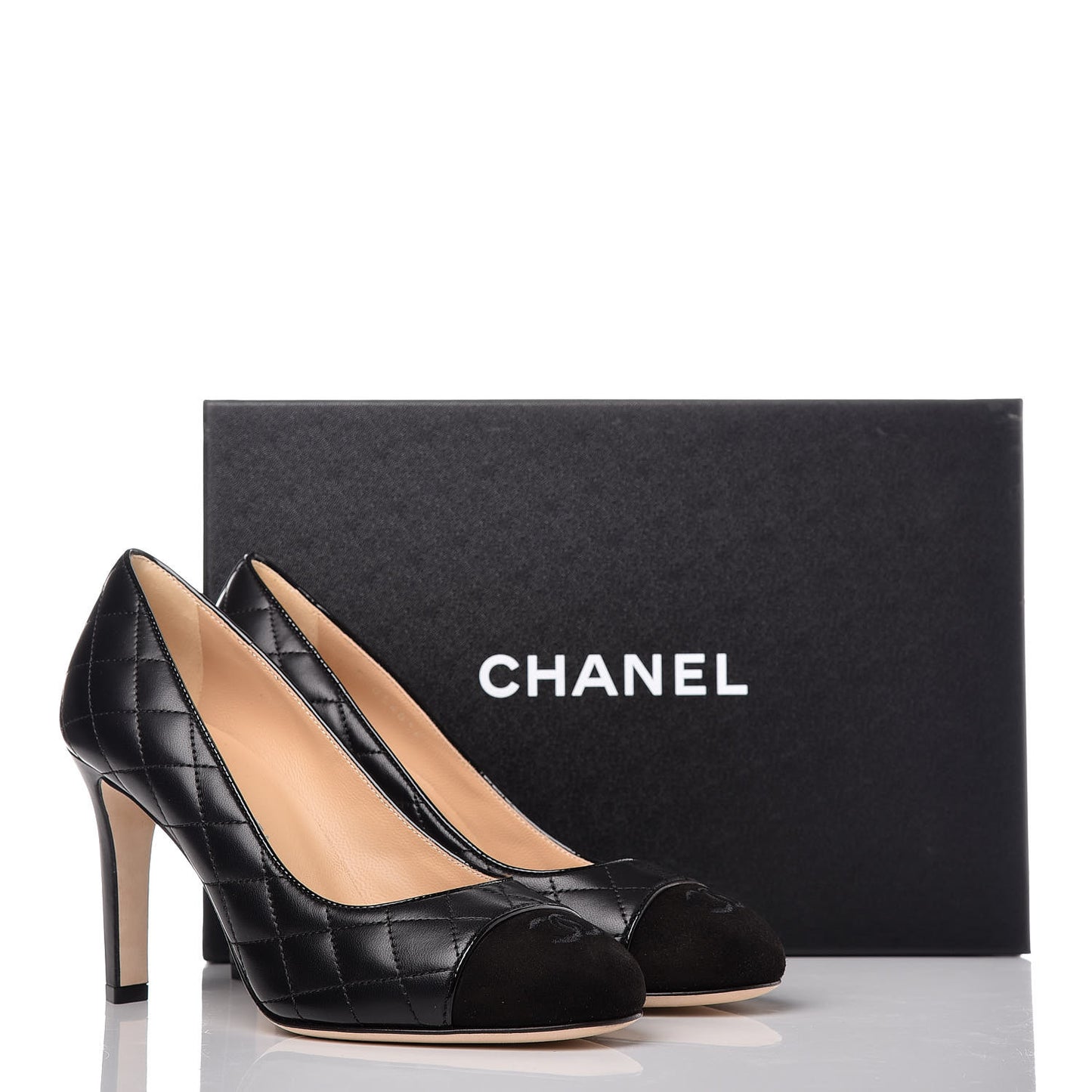 Lambskin Suede Quilted Cap Toe Pumps 38 Black