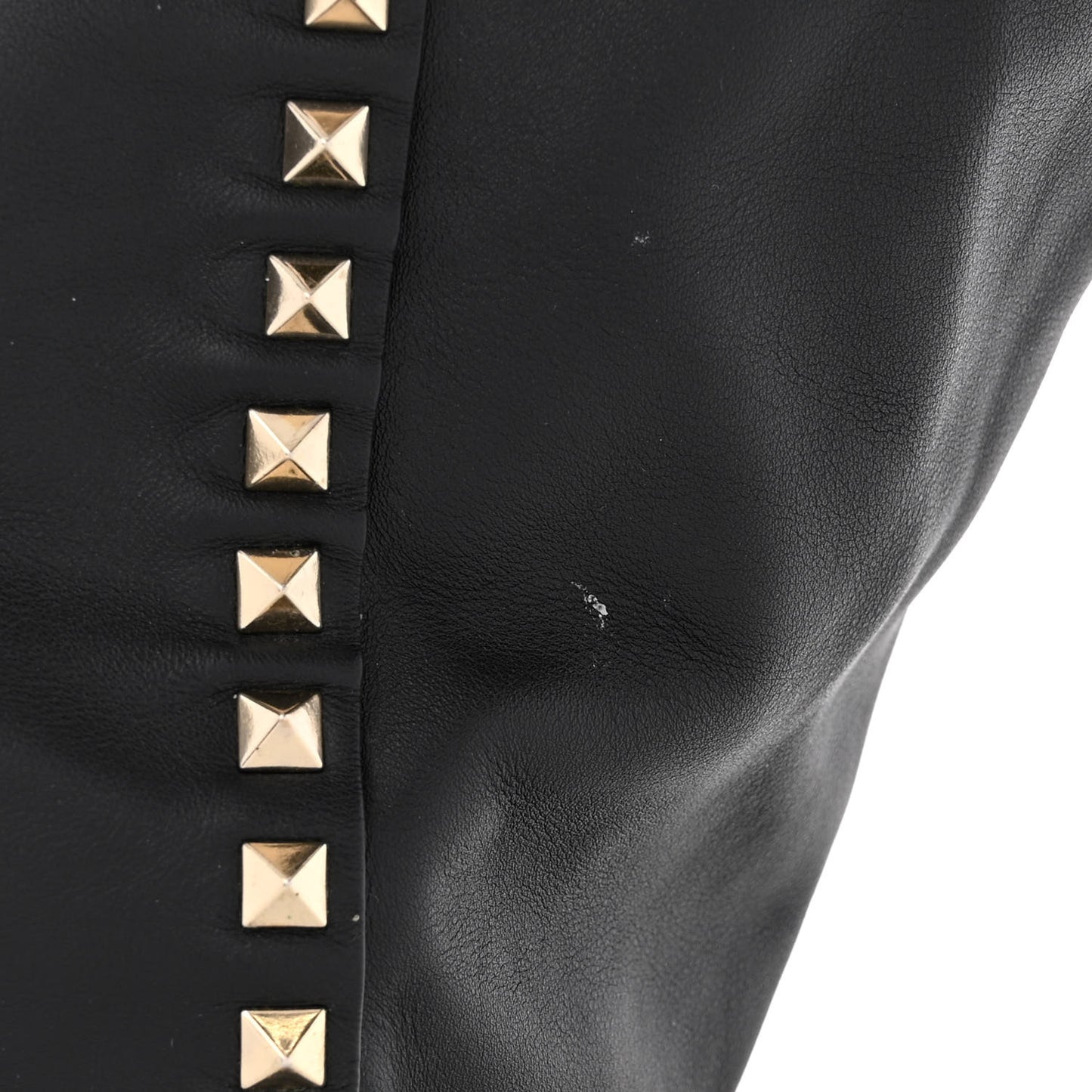Vitello Medium Rockstud Tote Black