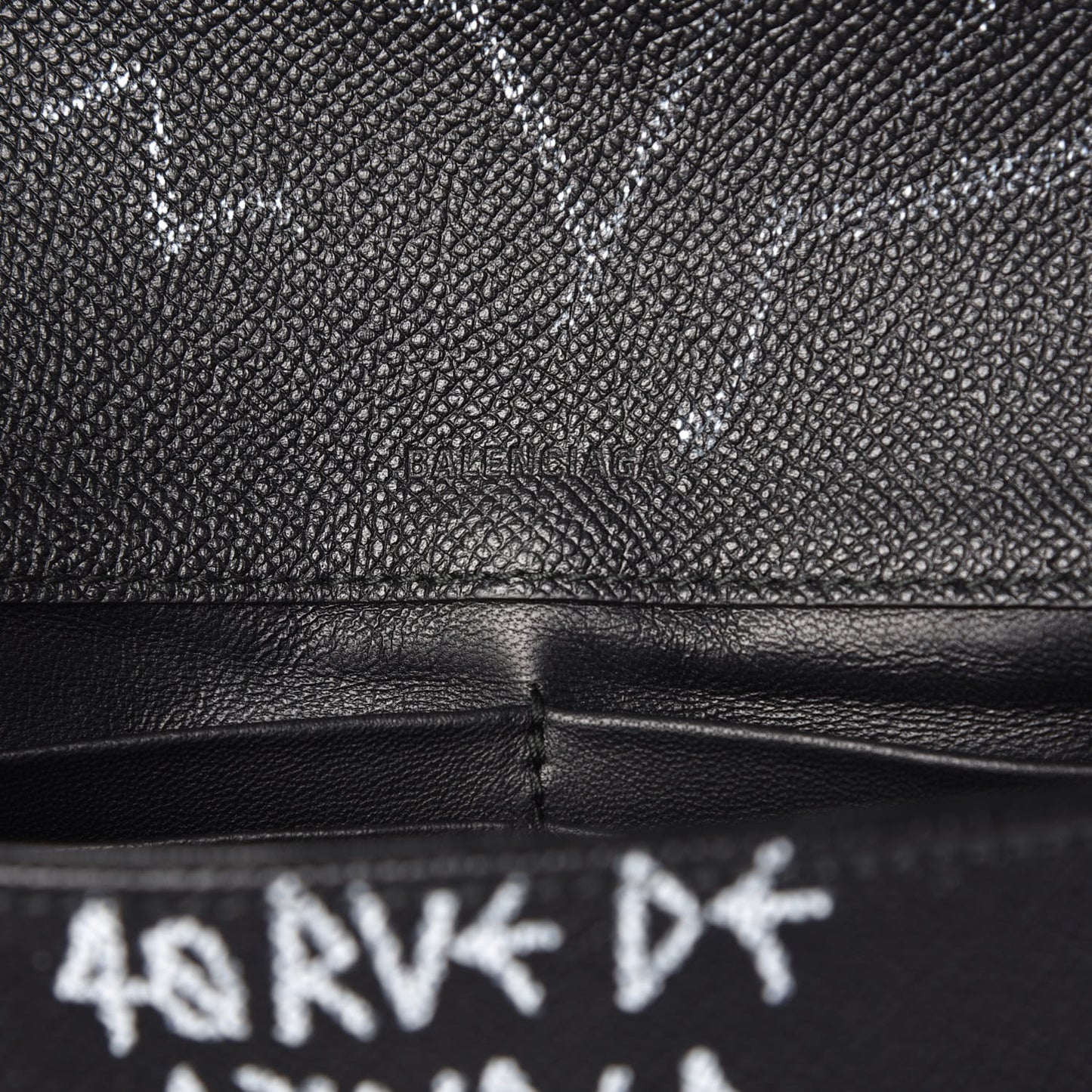 Calfskin Graffiti BB Chain Wallet Black White