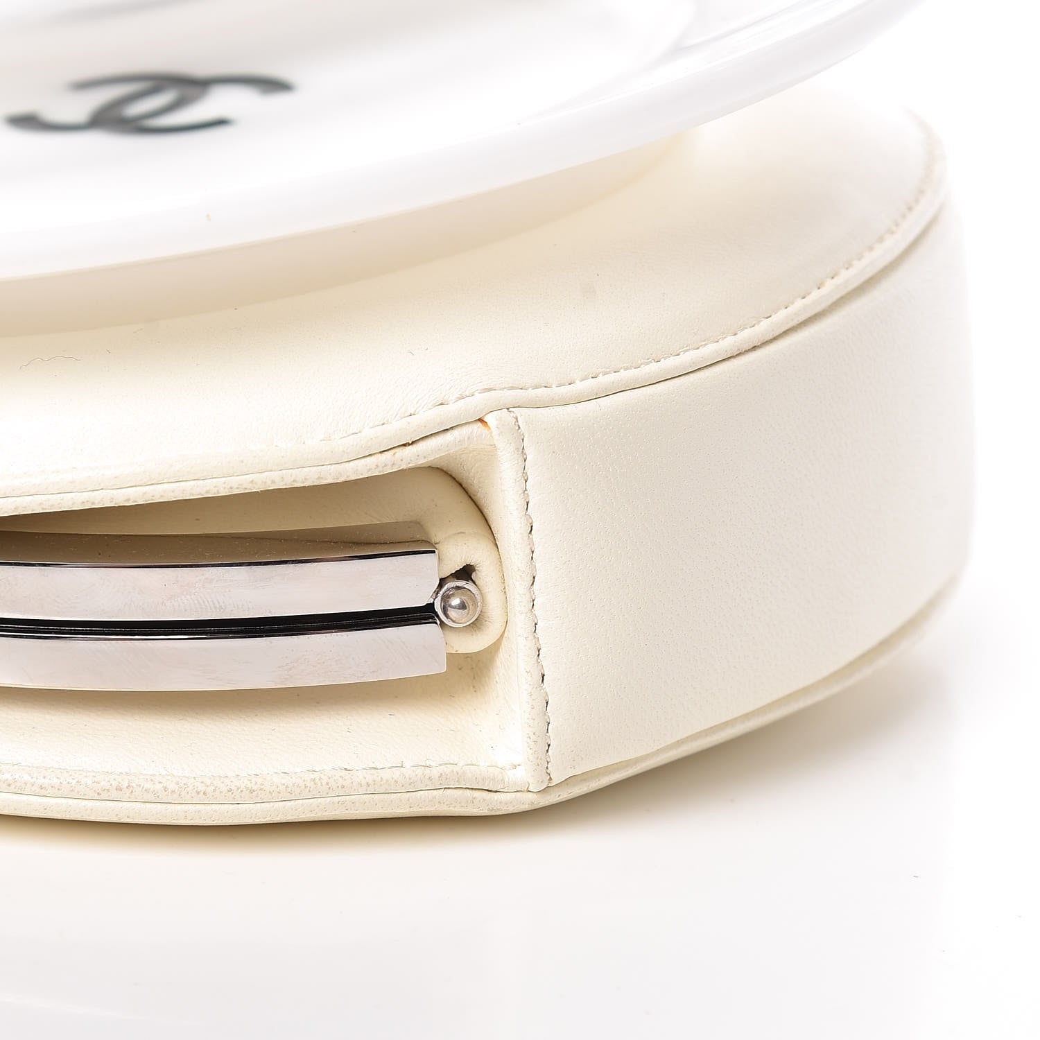 Chanel Plexiglass Brasserie Gabrielle Plates Minaudiere White 11 of 14