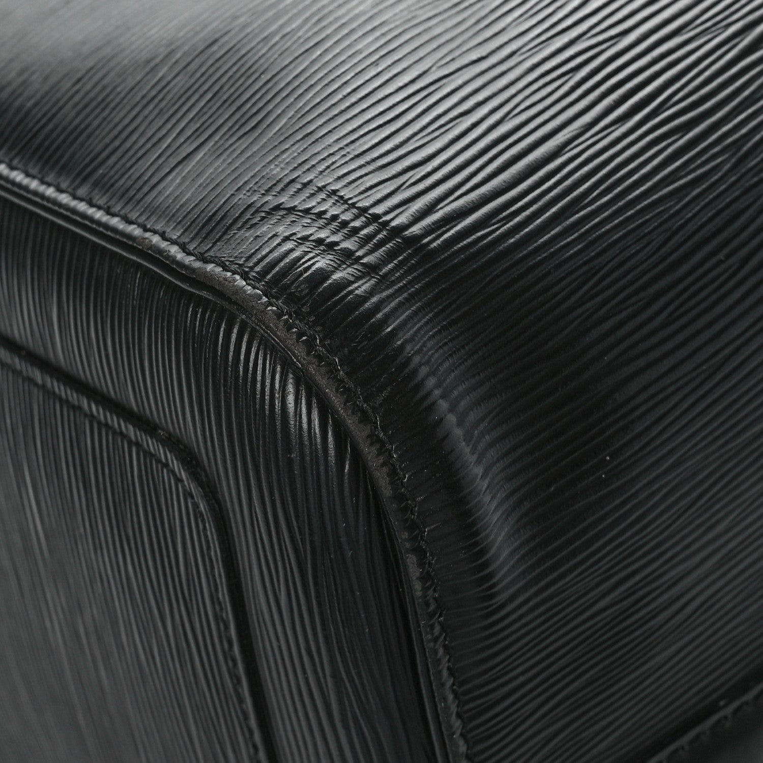 Louis Vuitton Epi Keepall 50 Black 8 of 12