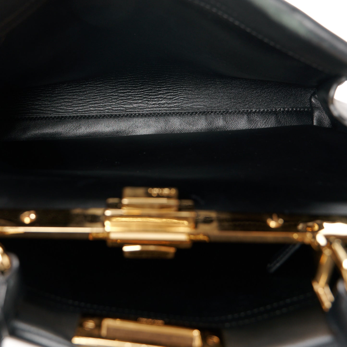Vitello Seta Shiny Nappa Scalloped Studded Medium Peekaboo Iconic Satchel Black
