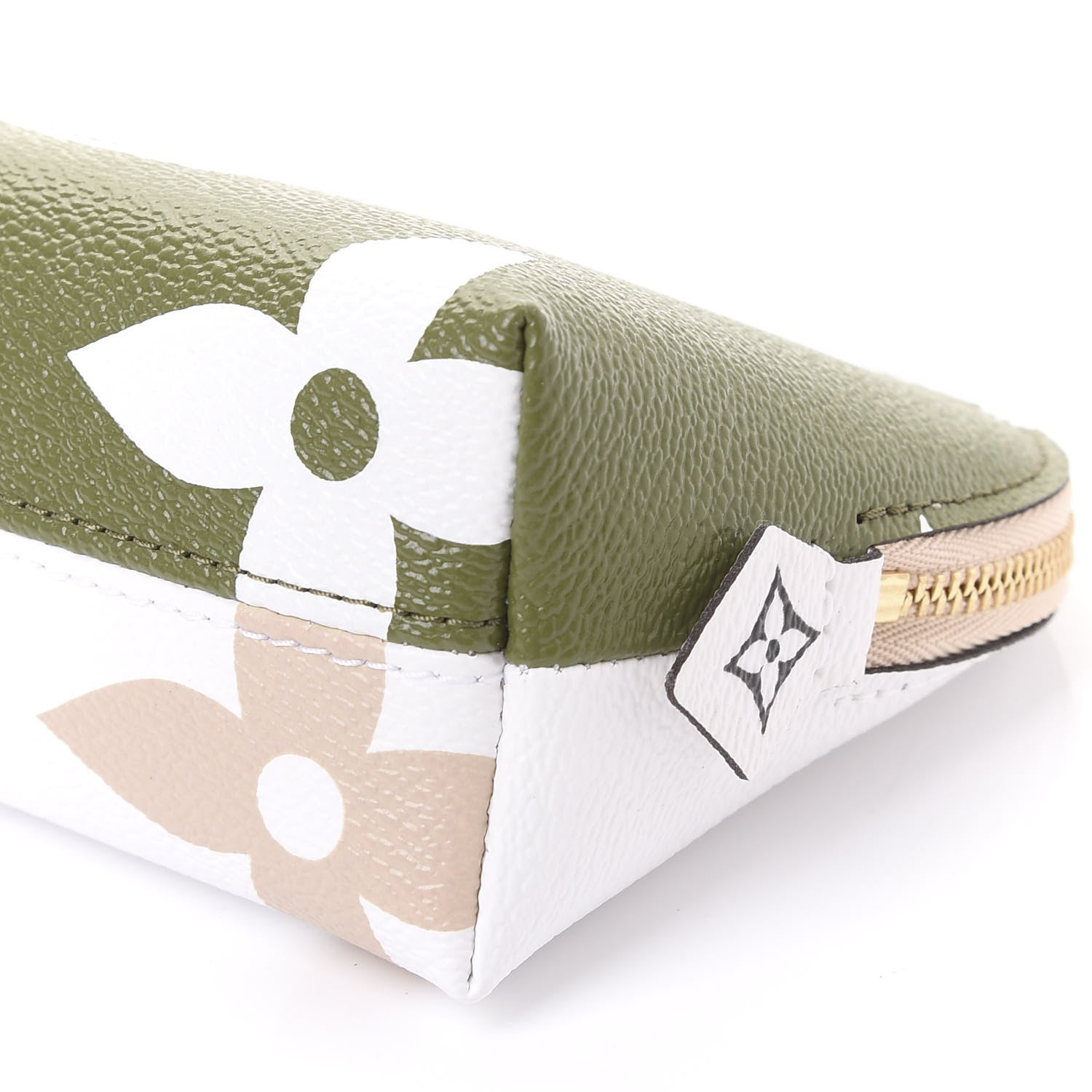Louis Vuitton Monogram Giant Cosmetic Pouch Kaki 6 of 9