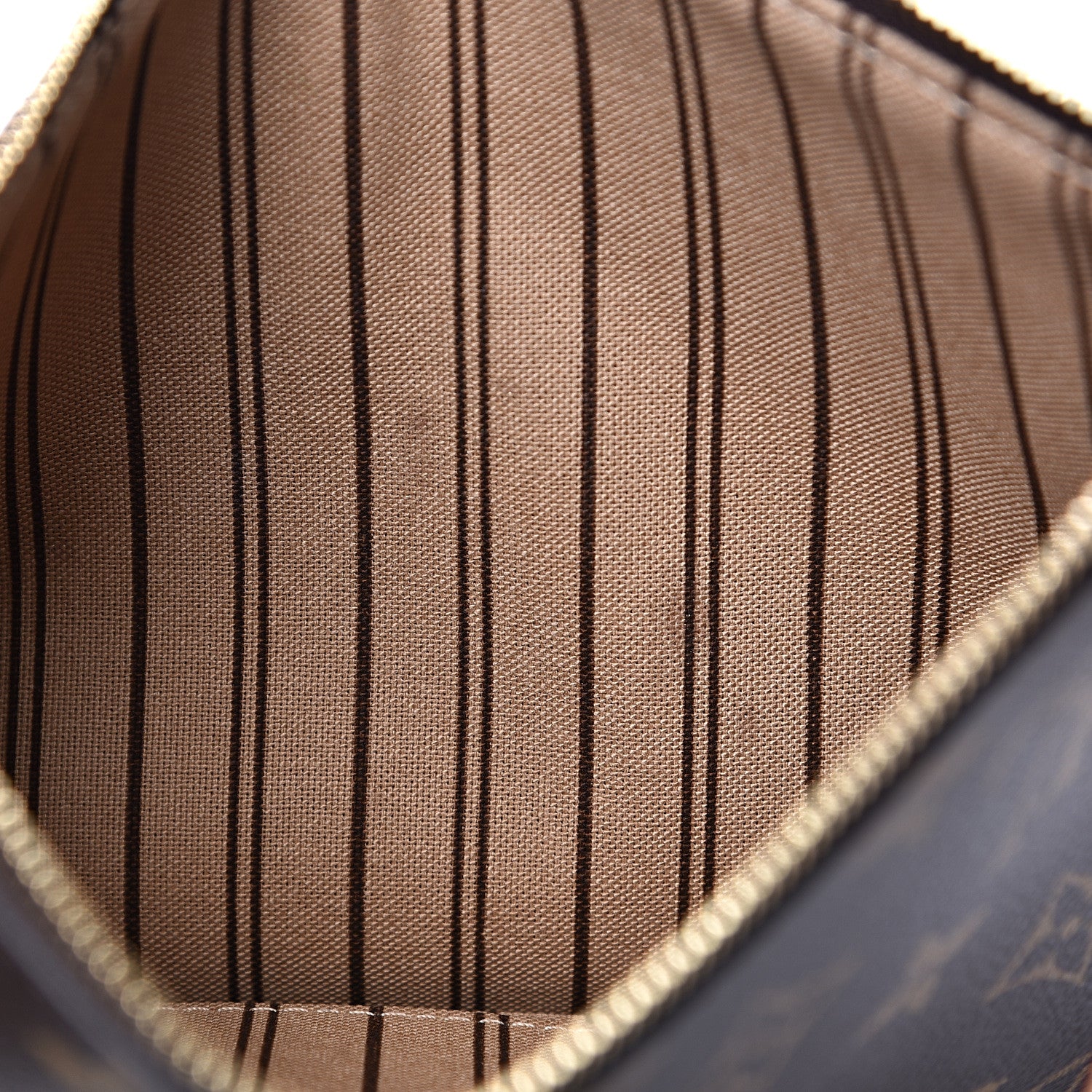 Louis Vuitton Monogram Neverfull MM GM Pochette 7 of 9