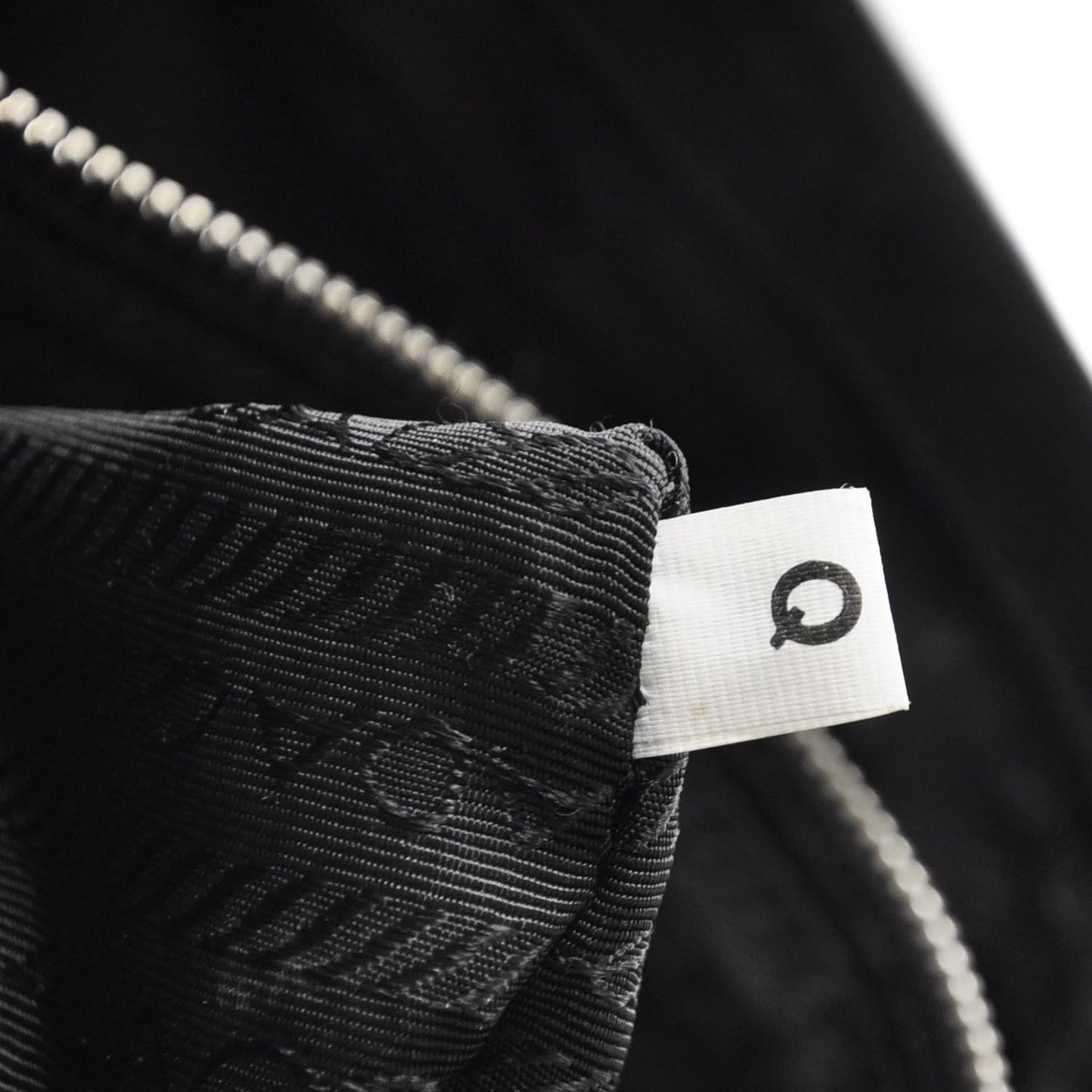 Leather Pushlock Flap Shoulder Bag Black