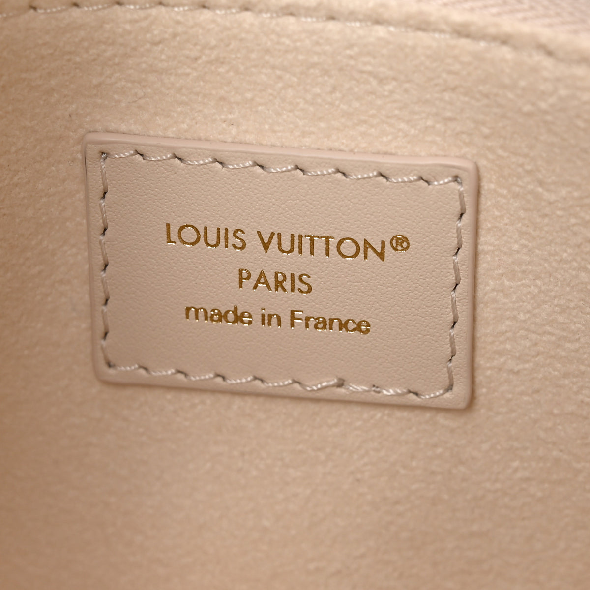 Louis Vuitton Empreinte Monogram Onthego PM Dream Cream 6 of 9