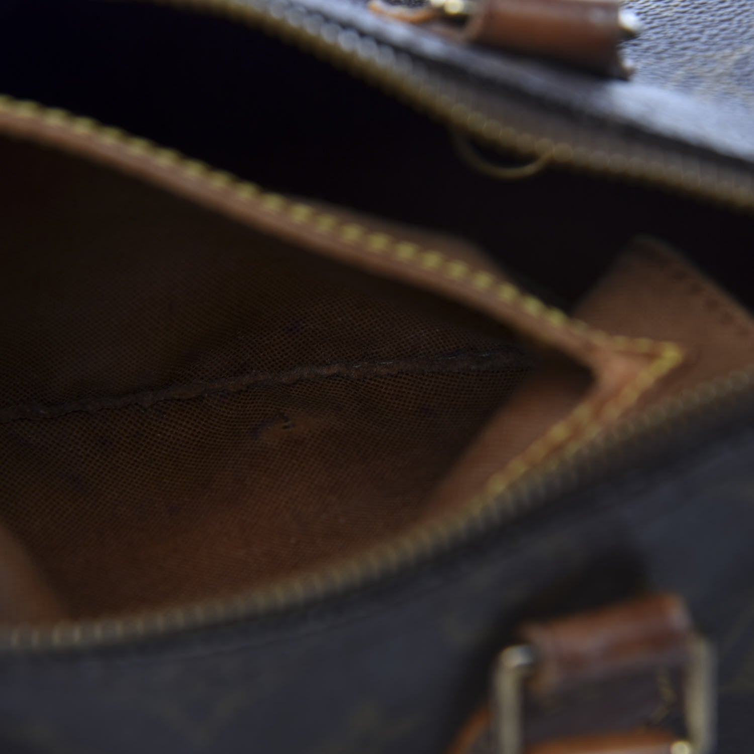 Louis Vuitton Monogram Speedy 25 9 of 15