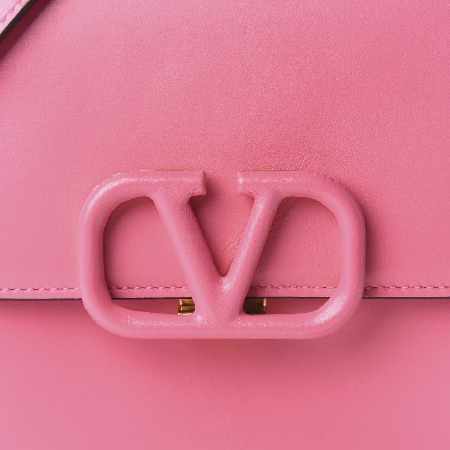 Smooth Calfskin Small VSling Shoulder Bag Pink