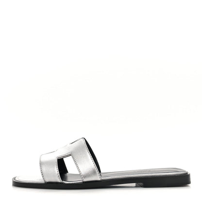 Hermes Metallic Epsom Oran Sandals 35.5 Argent 1 of 9