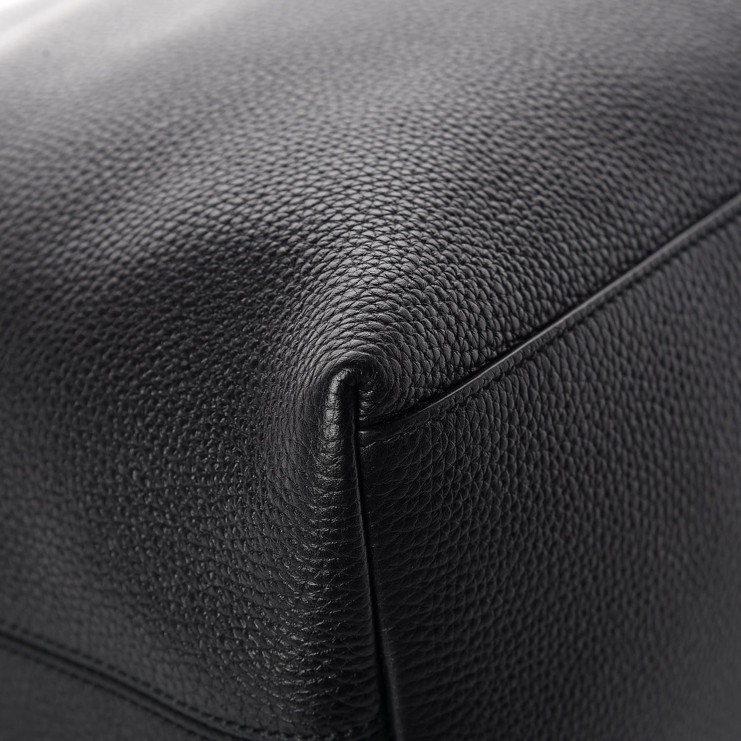 Pebbled Calfskin Medium Soho Chain Shoulder Bag Black