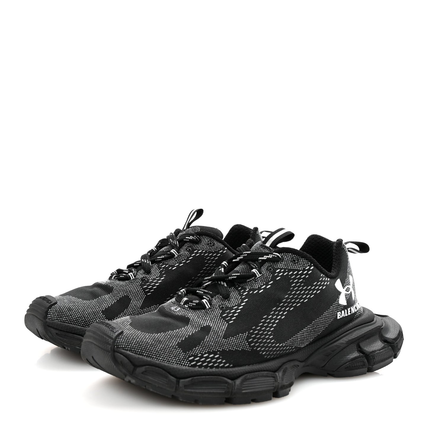 X Under Armour Knit Mesh 3XL Sneakers 43 Black White
