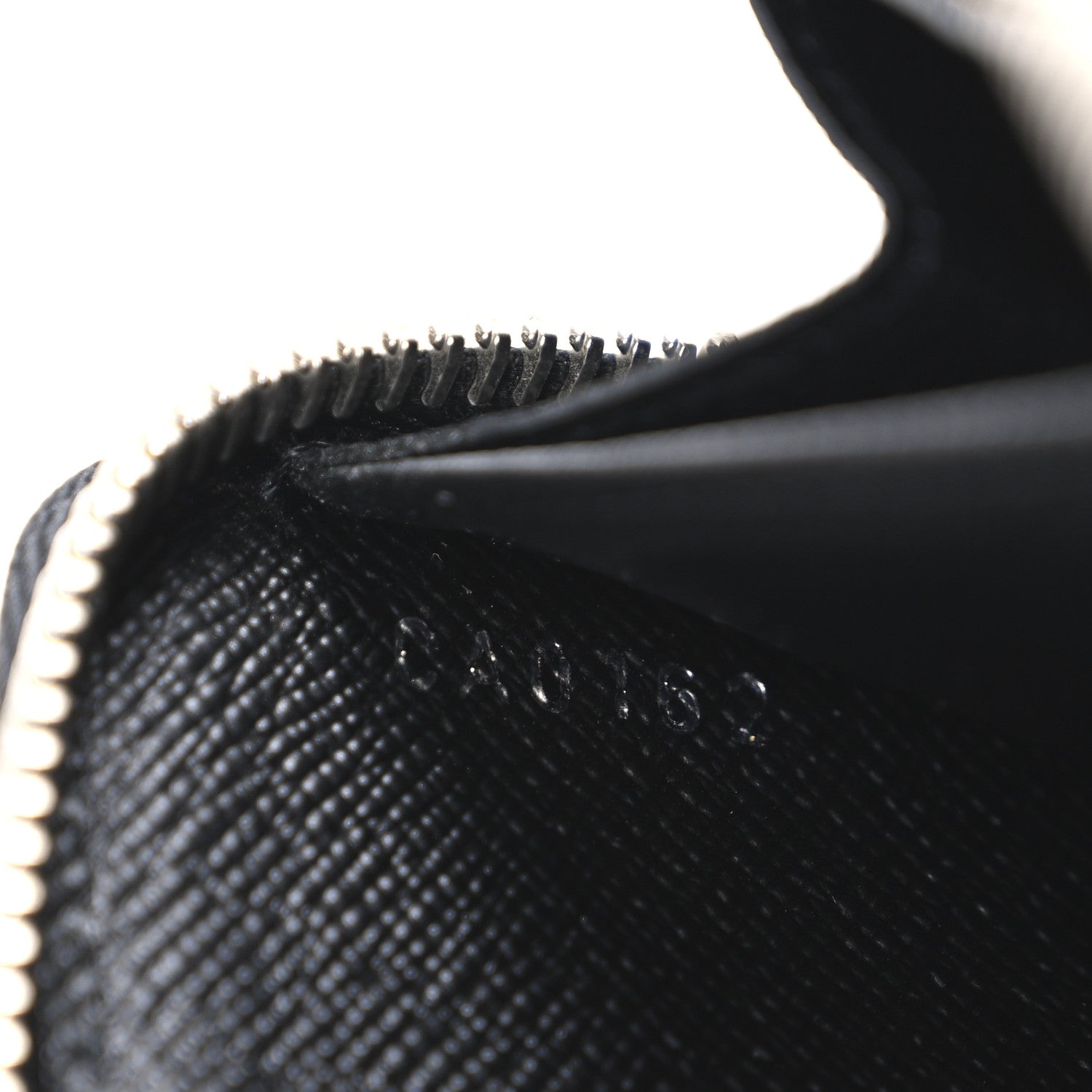 Louis Vuitton Epi Zippy Wallet Black 7 of 7