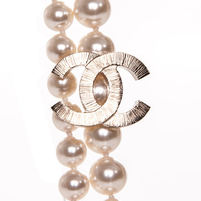 Chanel Pearl CC Long Necklace Gold 7 of 7