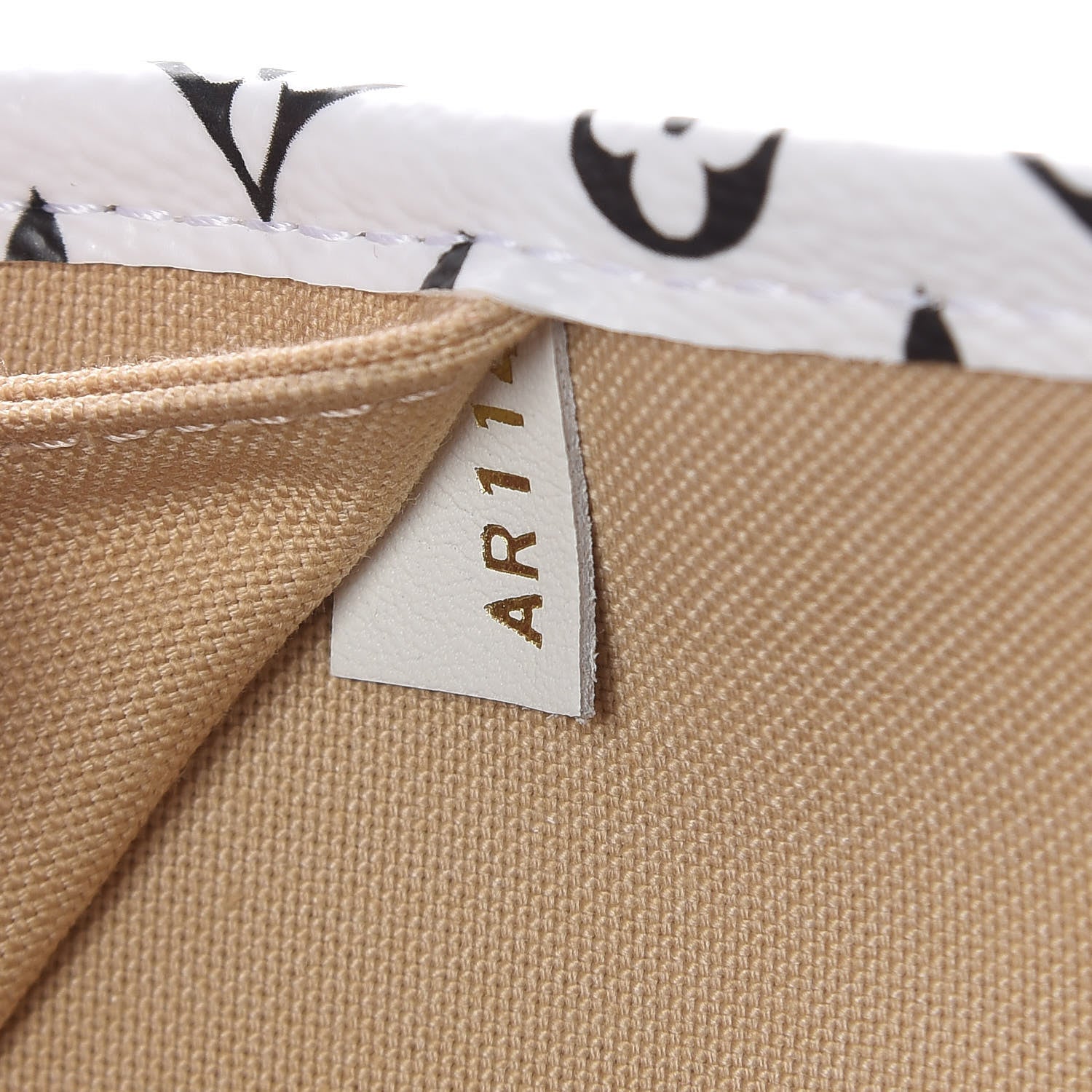 Louis Vuitton Monogram Giant Neverfull MM Kaki 7 of 10