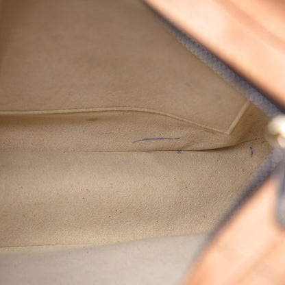 Louis Vuitton Monogram Hudson GM 9 of 17