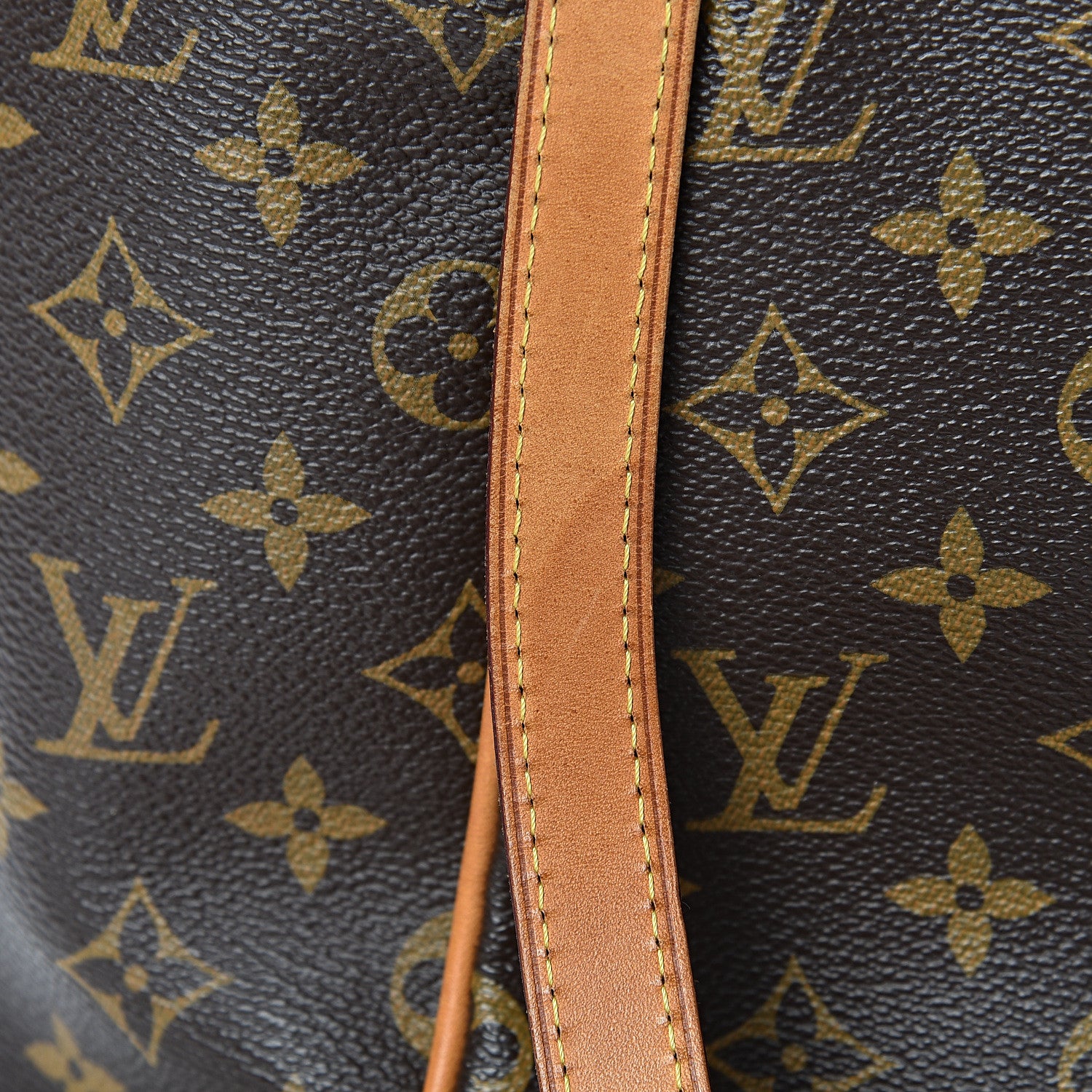 Louis Vuitton Monogram Totally MM 12 of 22