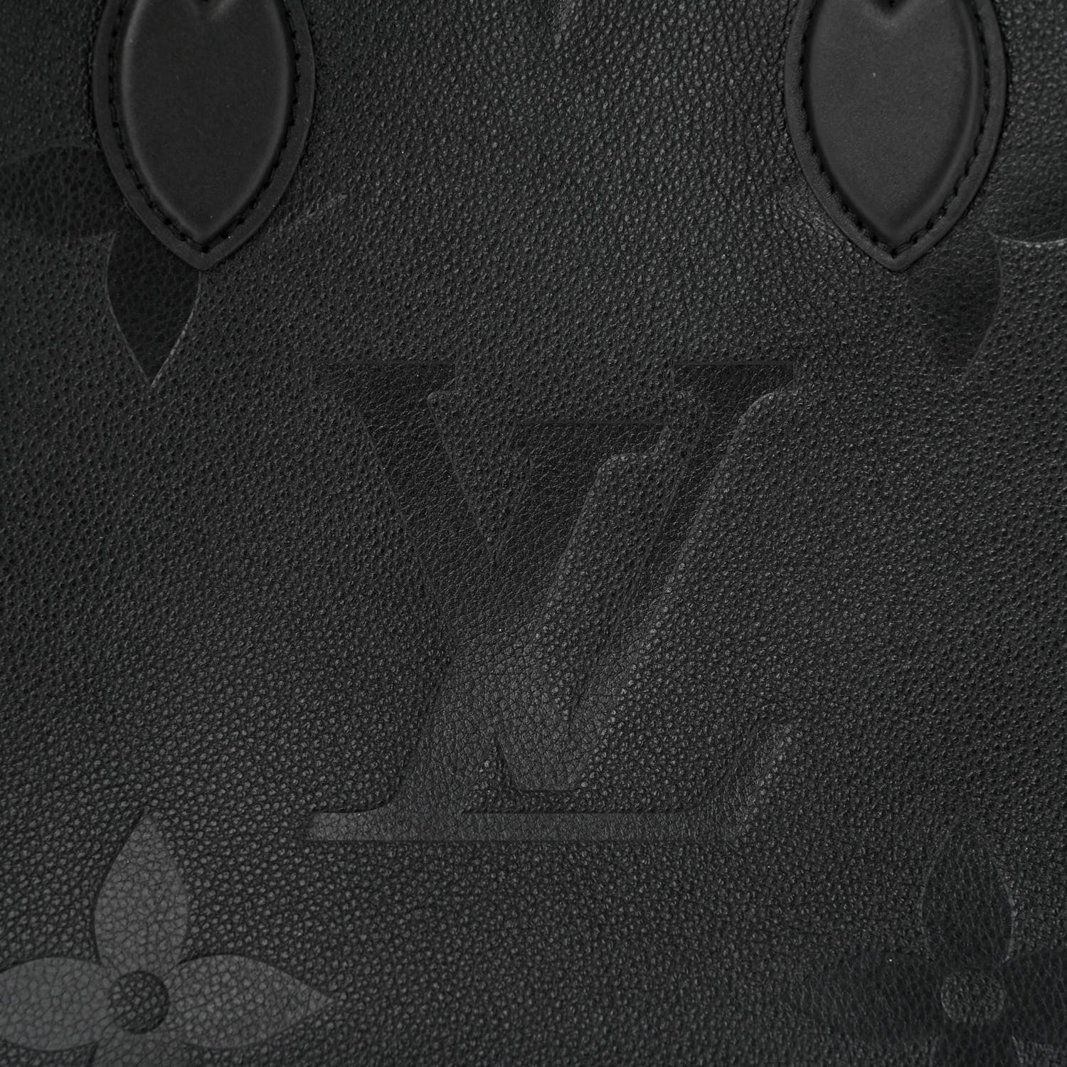 Louis Vuitton Empreinte Monogram Giant Onthego MM Black 7 of 9