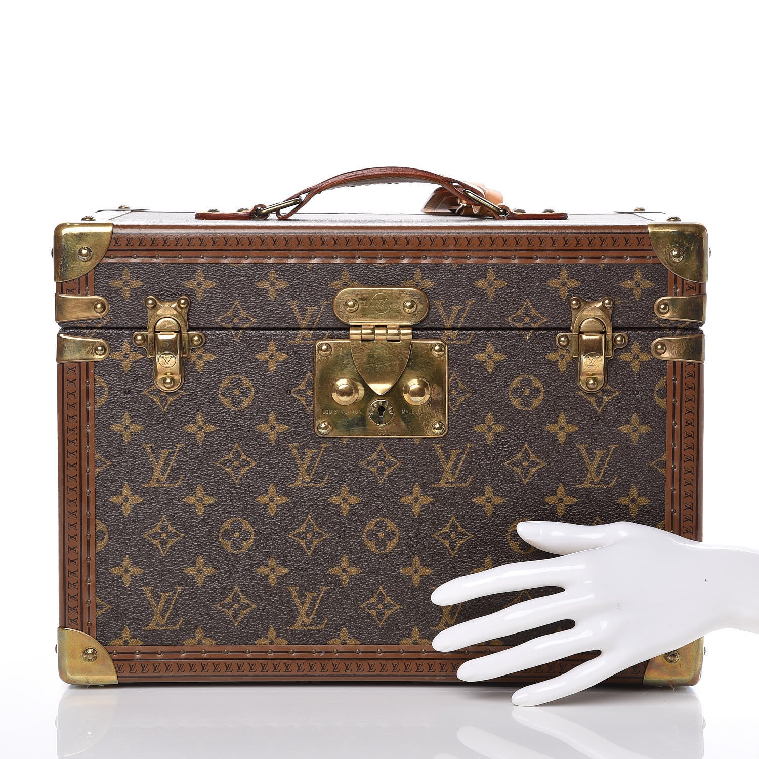 Louis Vuitton Monogram Boite Pharmacie Toiletry Case 2 of 20