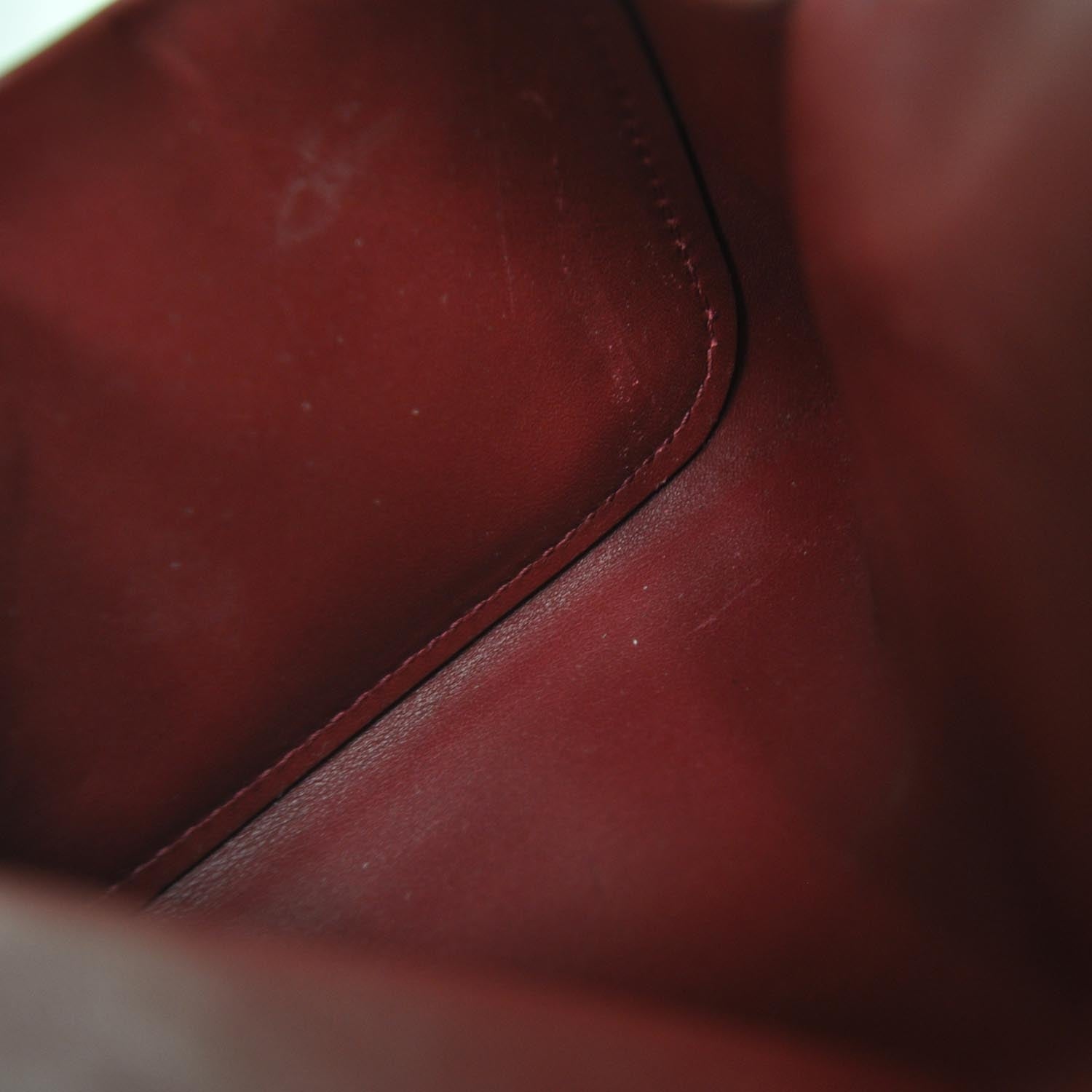 Louis Vuitton Vernis Envelope Pomme D'Amour 6 of 8