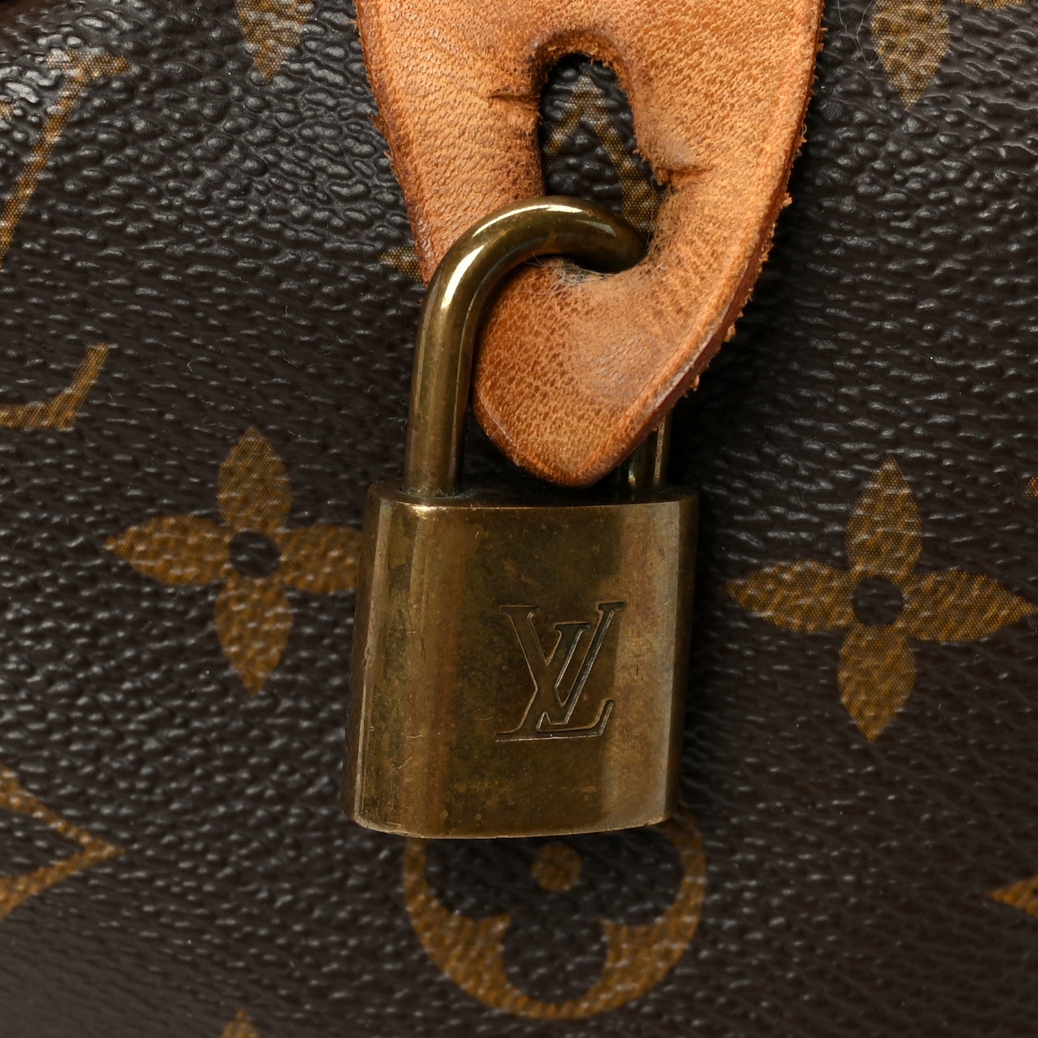 Louis Vuitton Monogram Speedy 30 10 of 20