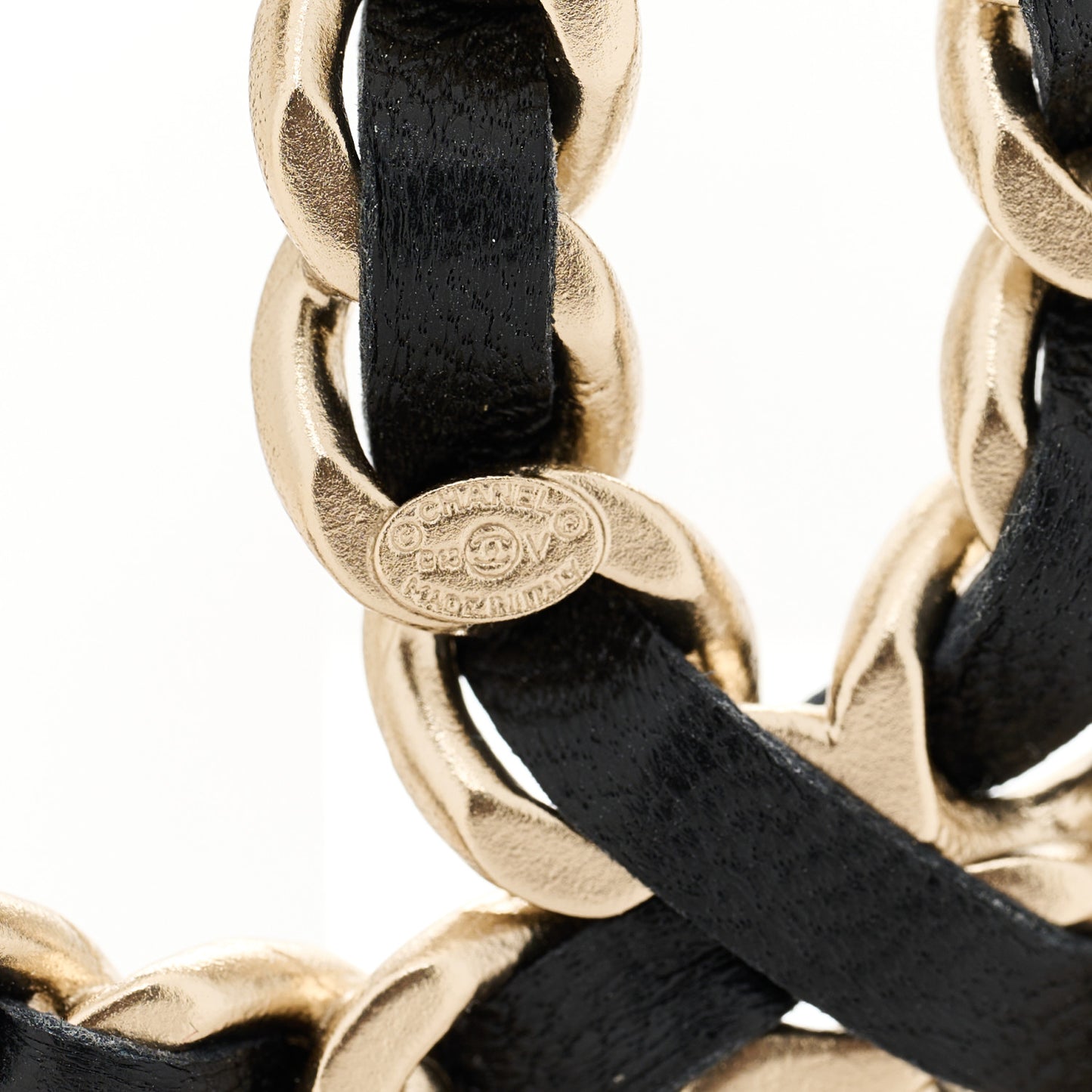 Lambskin Chain CC Brooch Black Gold