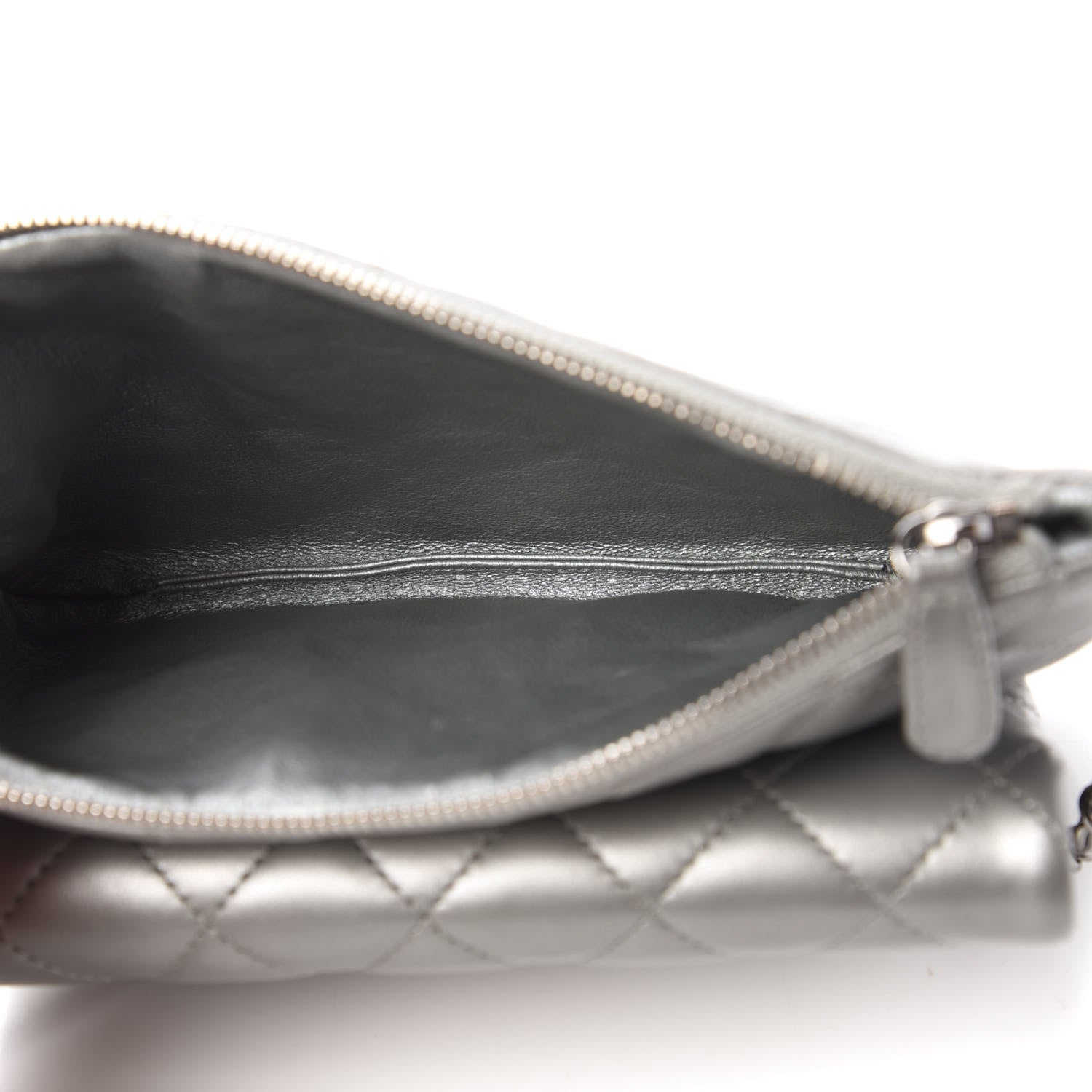 Chanel Metallic Calfskin Quilted Daily Zip Crossbody Silver 5 of 12