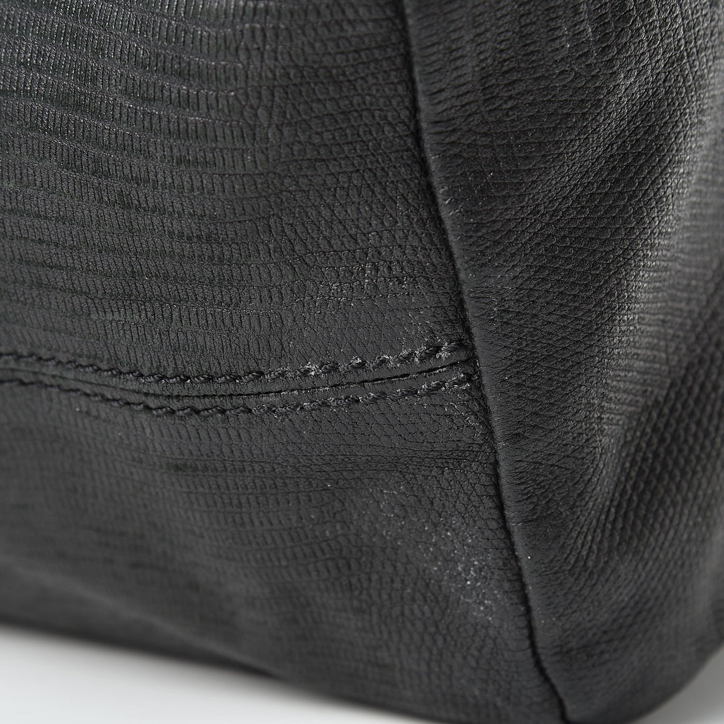 Calfskin Lizard Embossed Large Pandora Black