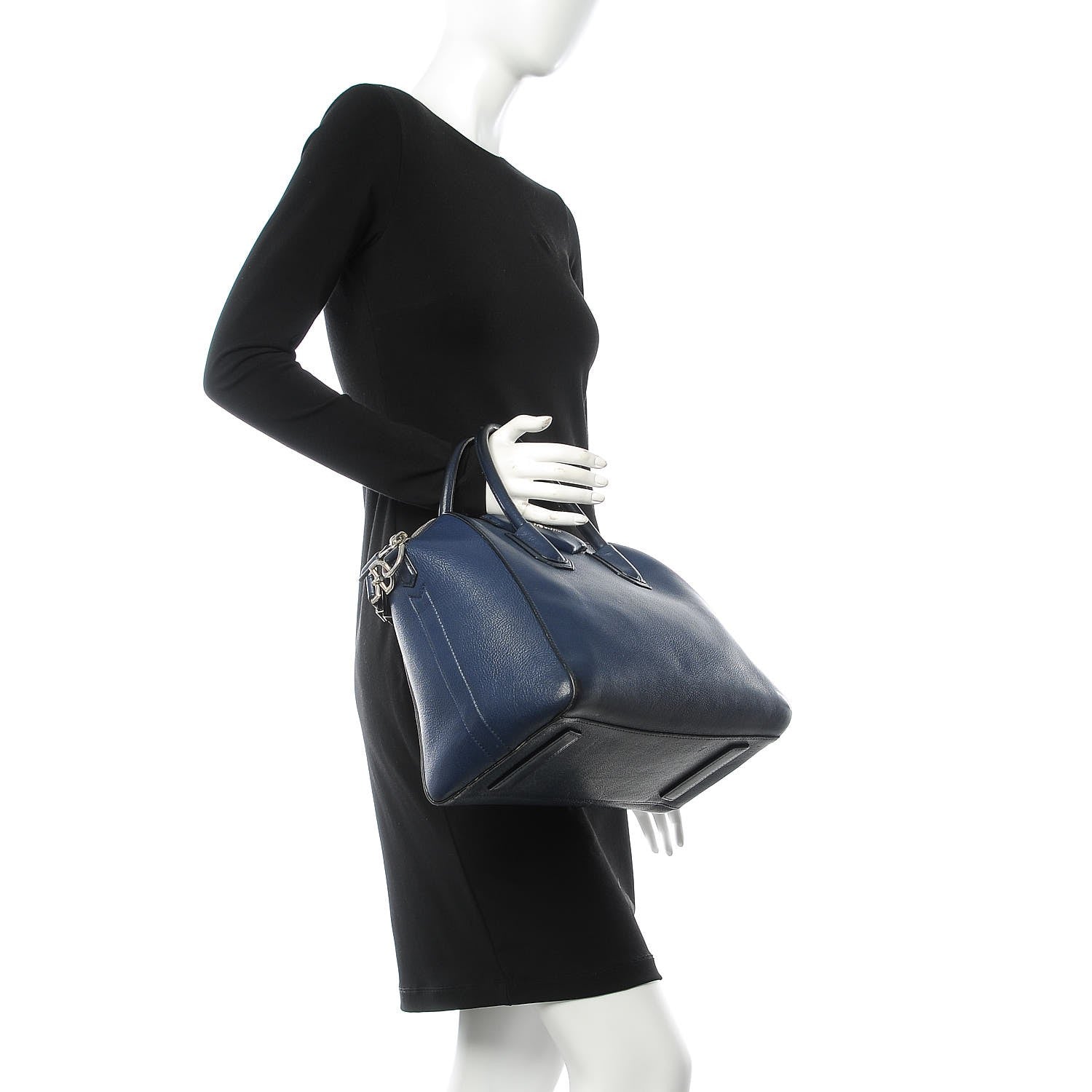 Givenchy Sugar Goatskin Medium Antigona Navy 2 of 16