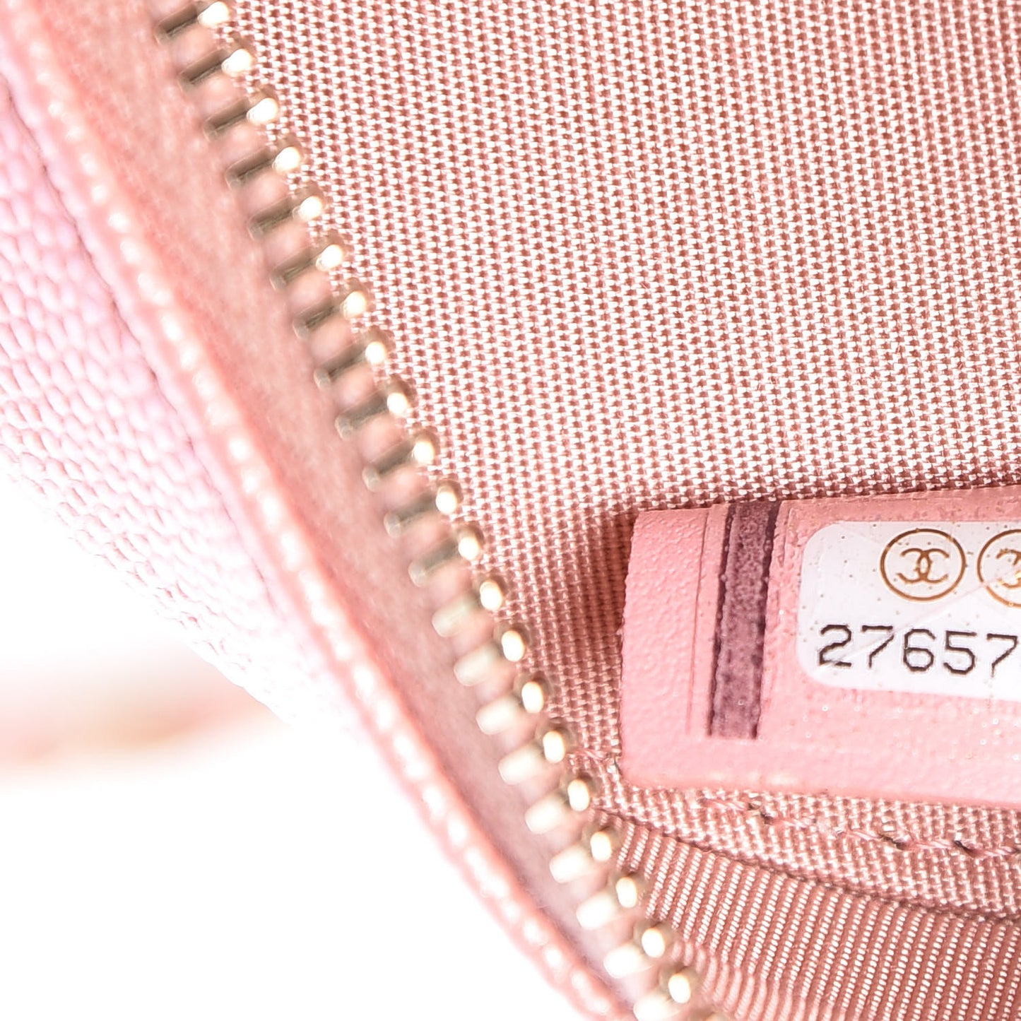 Iridescent Caviar Resin Quilted Round Clutch With Chain Pink