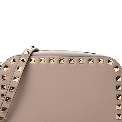 Valentino Garavani Calfskin Rockstud Camera Crossbody Bag Poudre 9 of 9