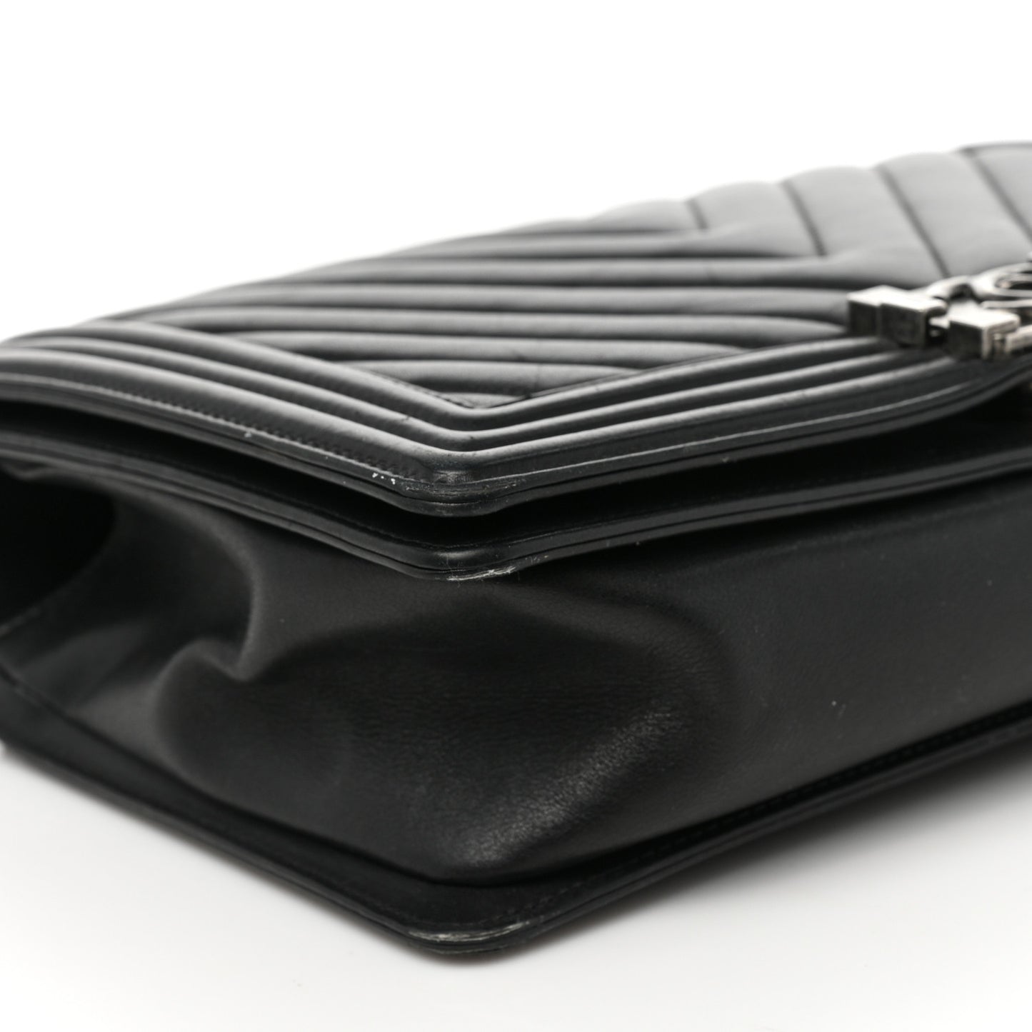 Calfskin Chevron Quilted New Medium Boy Flap Black