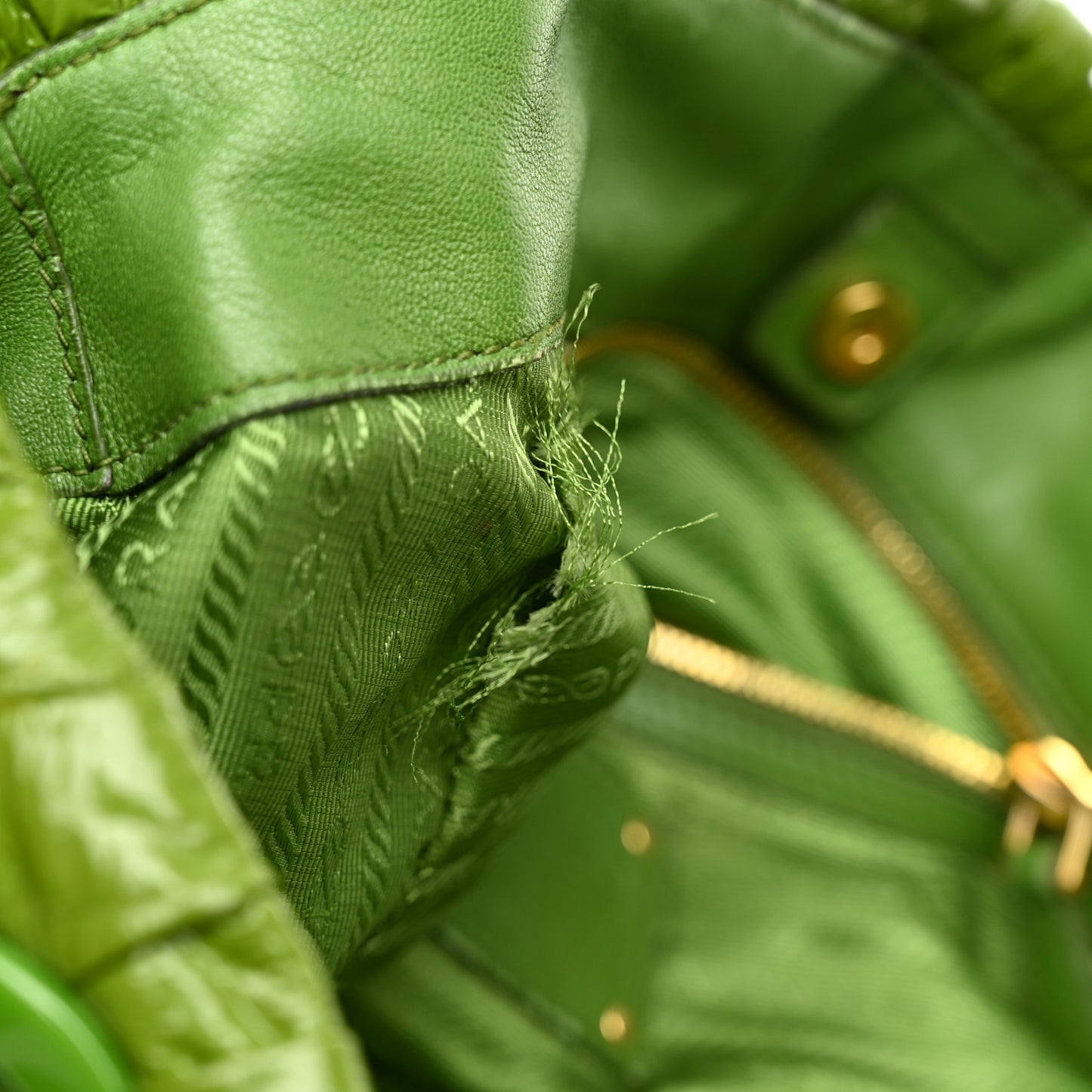 Vernice Gaufre Tote Green