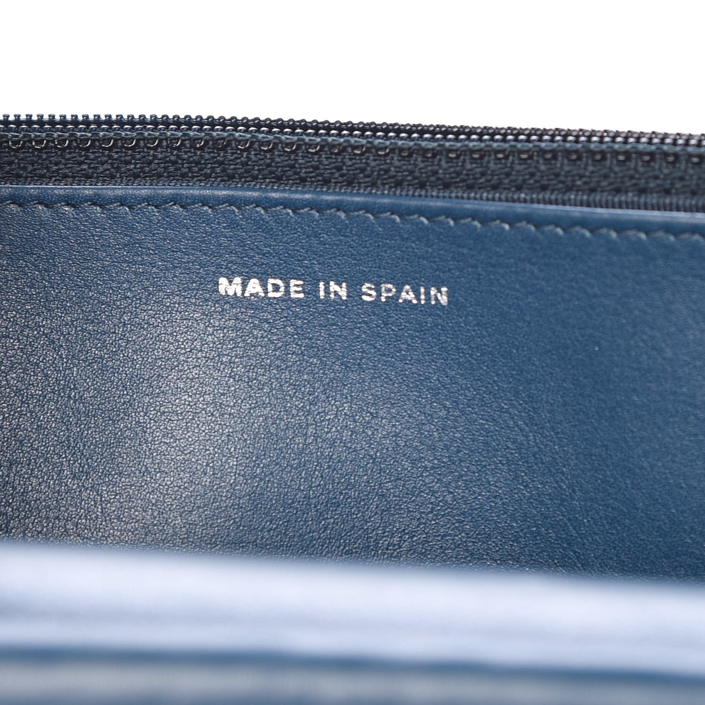 Patent Quilted Wallet On Chain WOC Turquoise