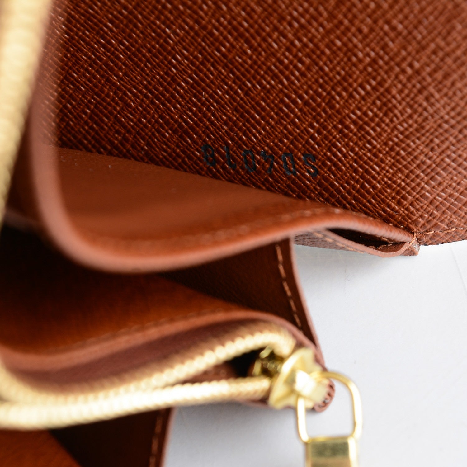 Louis Vuitton Monogram Sarah Wallet 6 of 6
