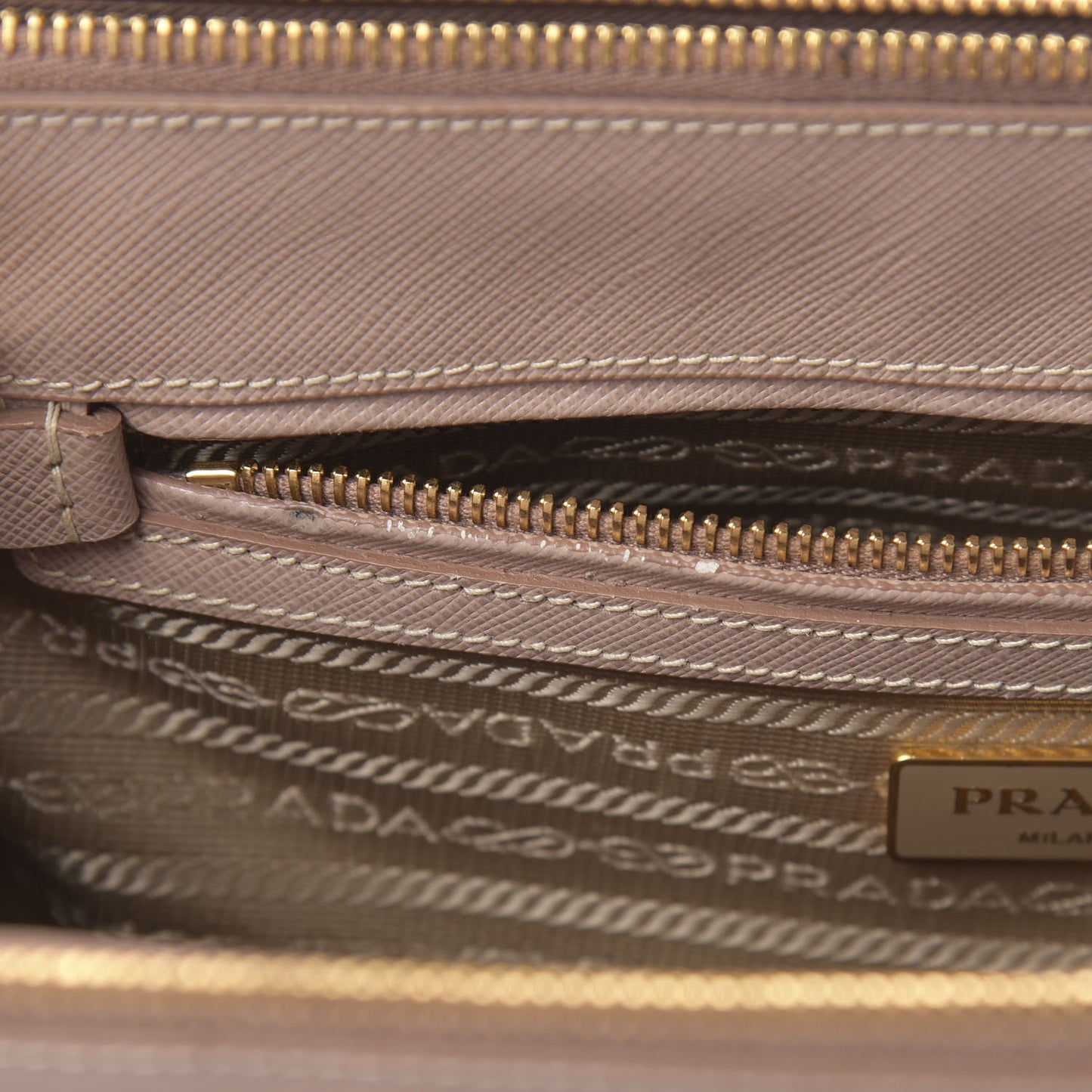 Saffiano Small Galleria Double Zip Tote Cammeo