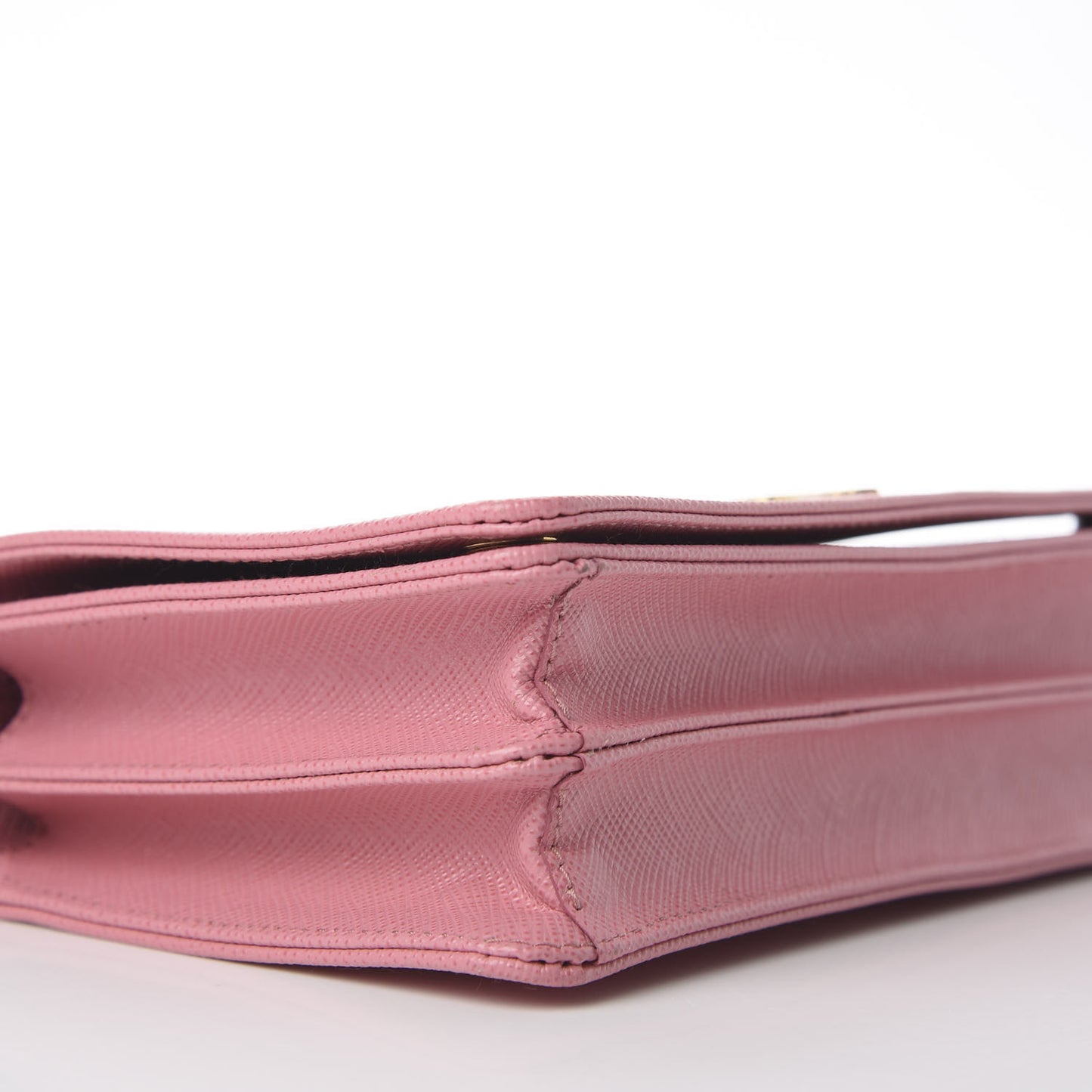 Saffiano Lux Chain Wallet Petalo