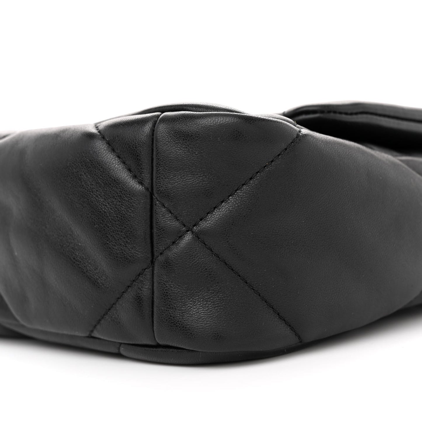 Lambskin Quilted Medium Chanel 19 Flap Black