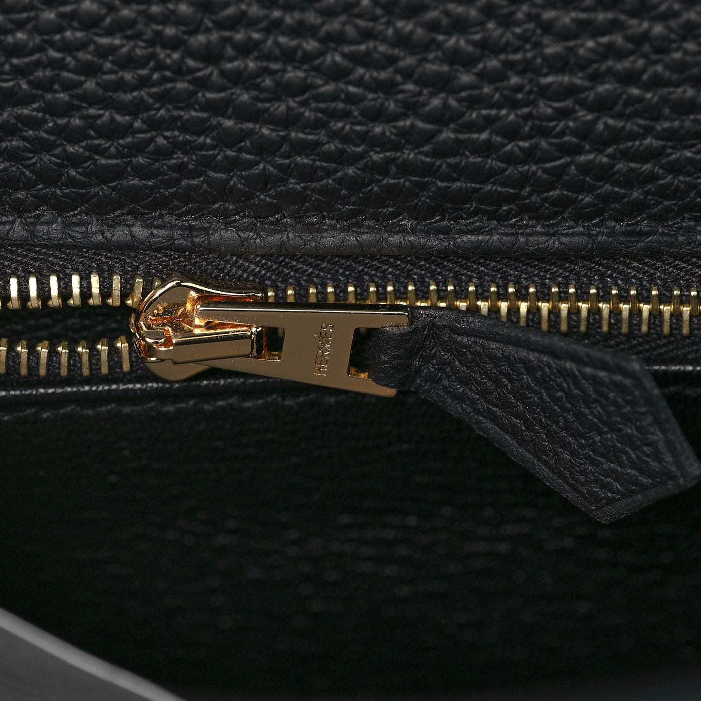 Togo Kelly Retourne 25 Black