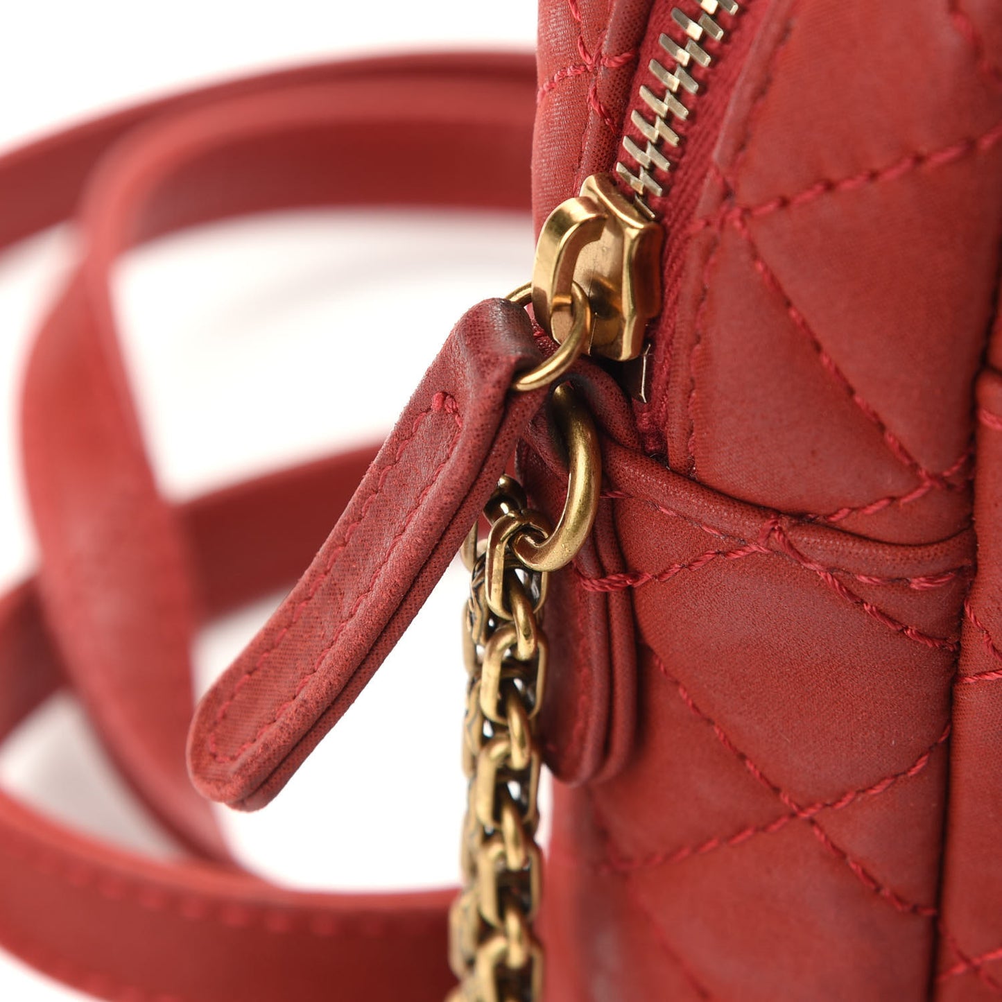 Iridescent Calfskin Quilted Reissue Camera Case Red