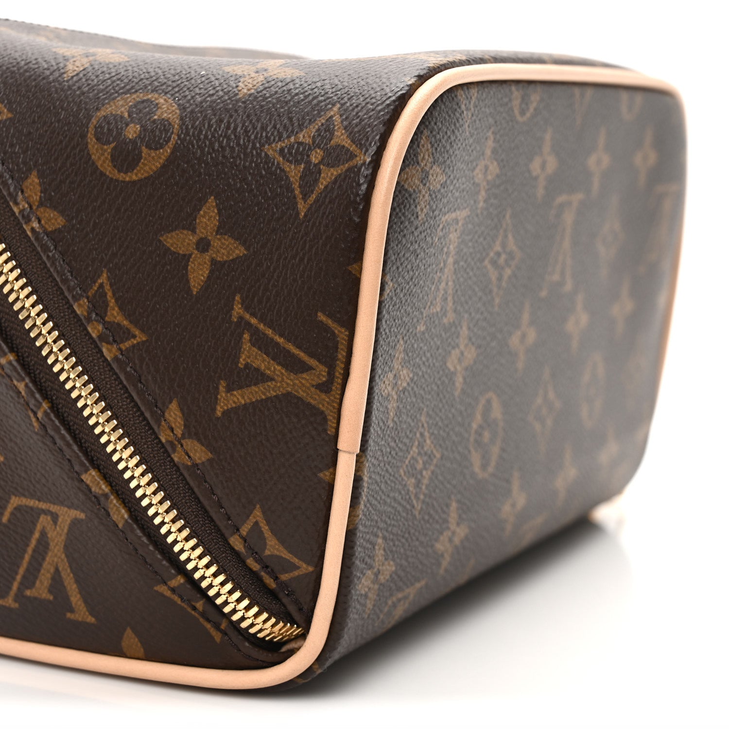 Louis Vuitton Monogram Toiletry Bag 8 of 9