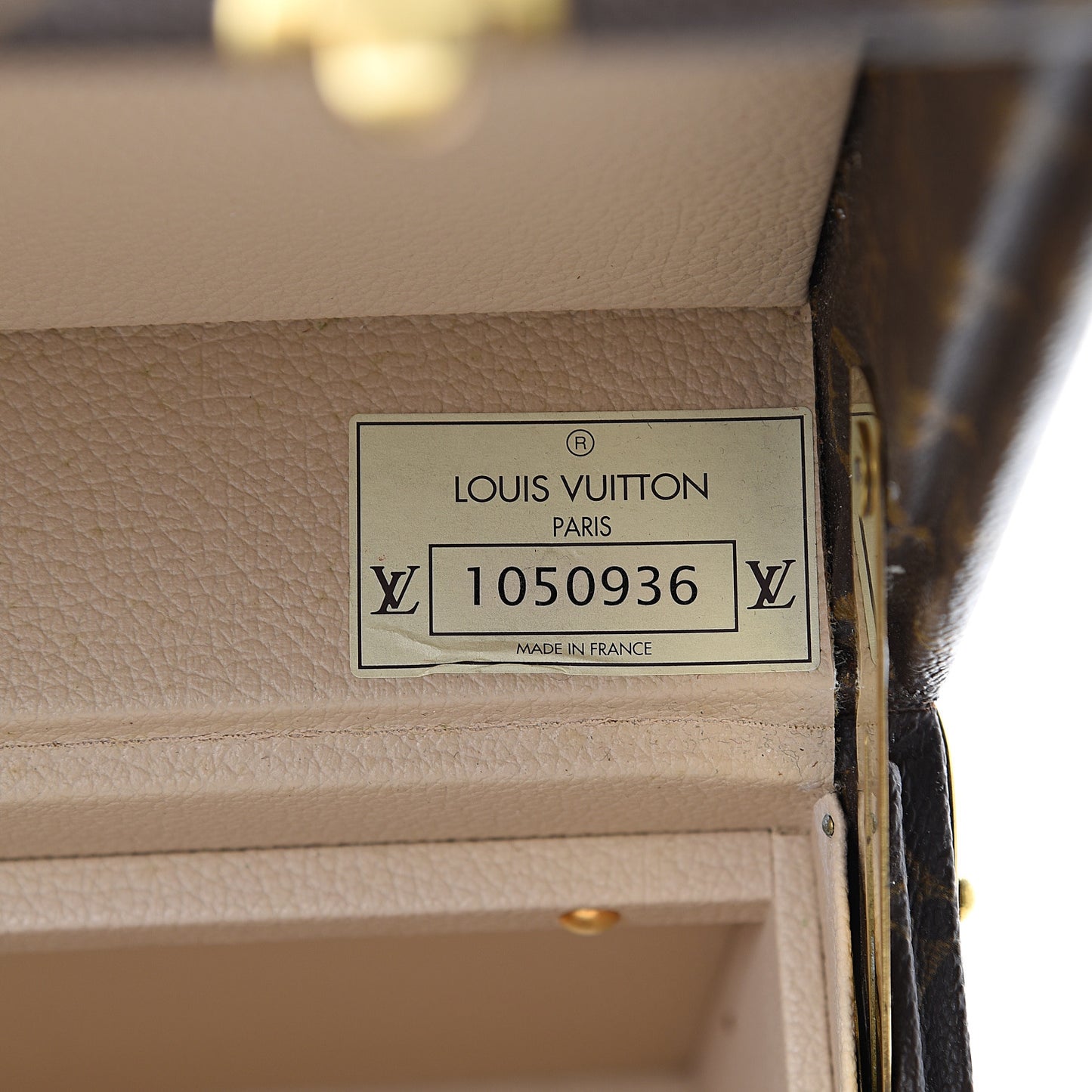 Monogram Boite Pharmacie Toiletry Case