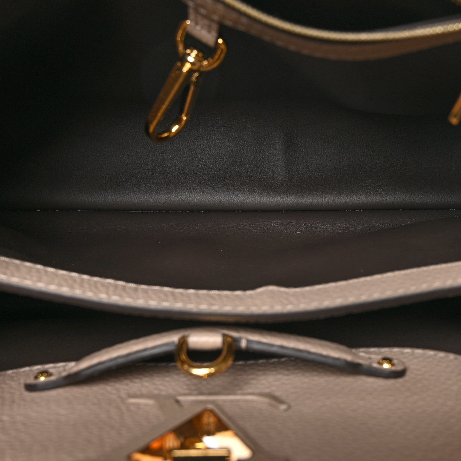 Louis Vuitton Taurillon Capucines PM Galet 5 of 9