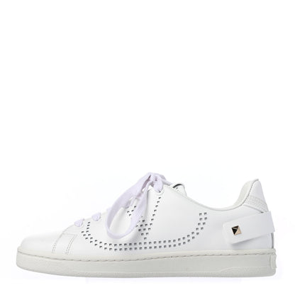 Valentino Garavani Calfskin Womens Backnet Sneakers 36.5 White 1 of 4