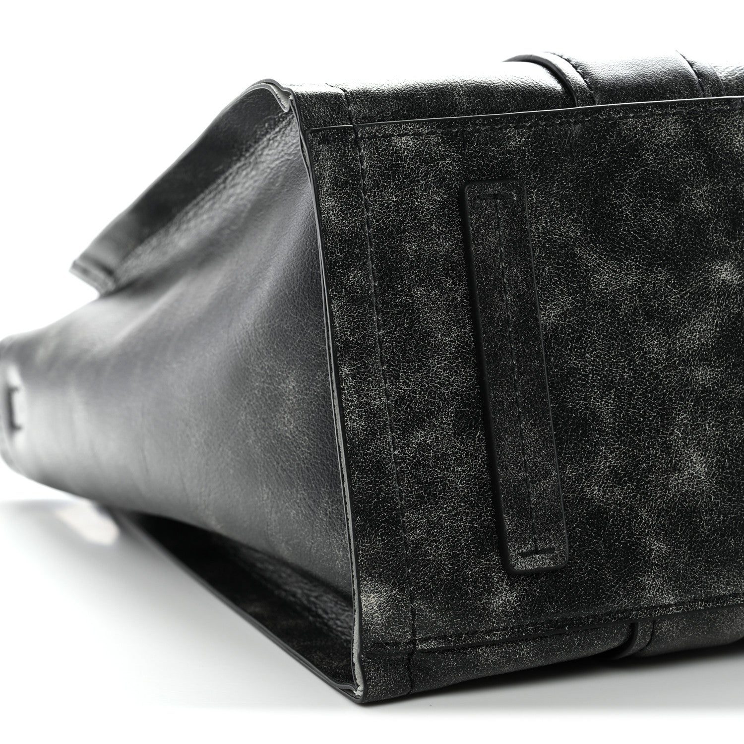 Marc Jacobs Distressed Calfskin Medium The Tote Bag Black 9 of 12